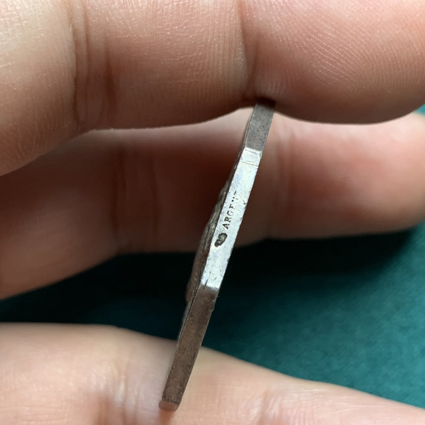 《竞宝斋》八角代币+章牌专场！第182场-周日，周一，周二 3场 (全场包邮) 法国中央保险公司八角银质jeton，小名誉品放射龙，19.96g，34.6mm，丰饶角边铭，五彩包浆