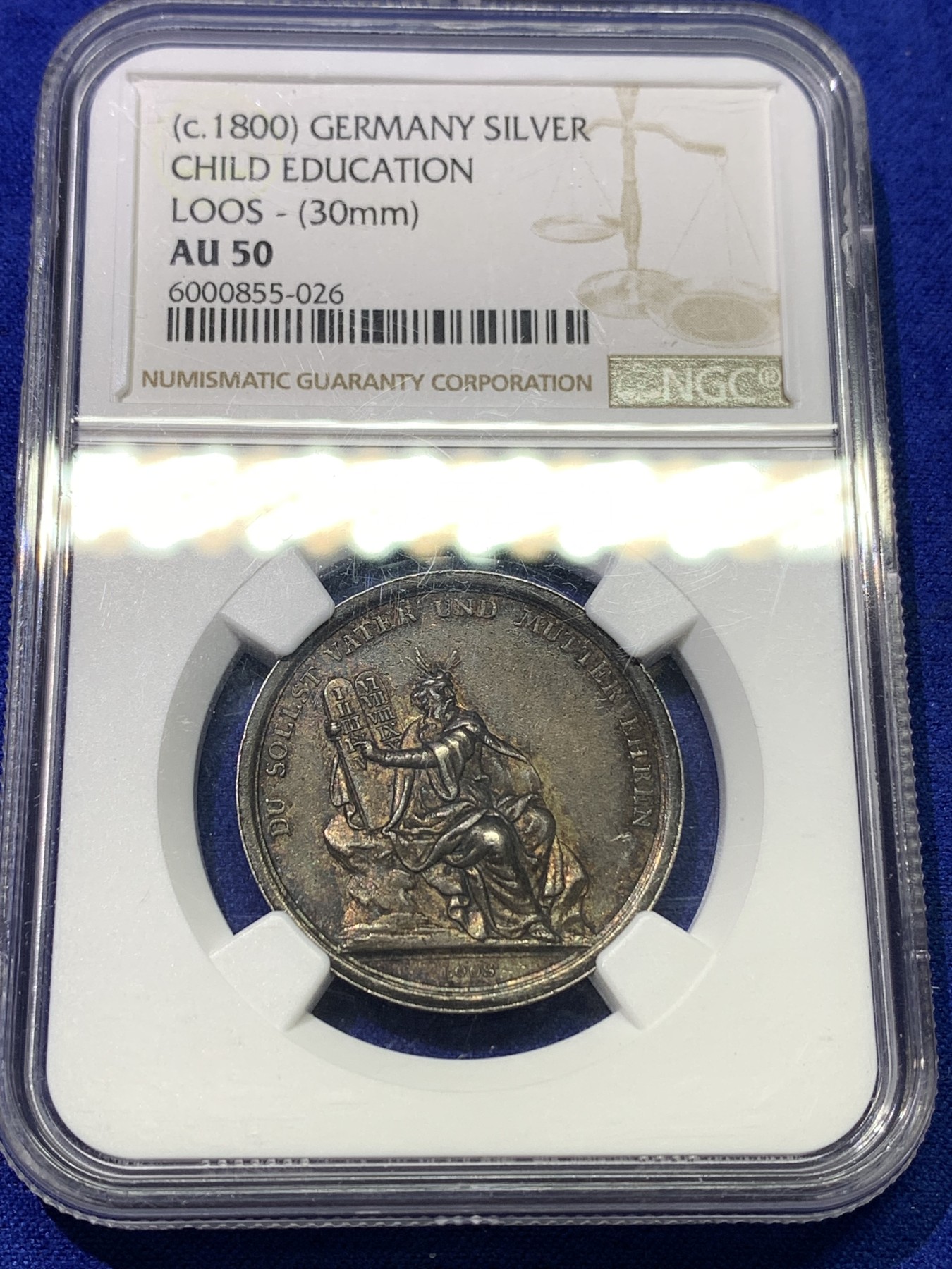 《竞宝斋》八角代币+章牌专场！第182场-周日，周一，周二 3场 (全场包邮) NGC AU50 德国 19世纪初儿童教育纪念银章 双面黑色包浆 双面带金彩，真正的黑金，LOOS作品，高浮雕