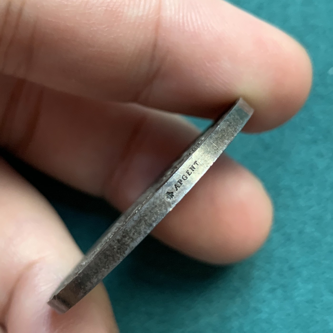 《竞宝斋》八角代币+章牌专场！第182场-周日，周一，周二 3场 (全场包邮) 法国亚眠工业公司银质jeton，19.06g，36mm，蜜蜂边铭