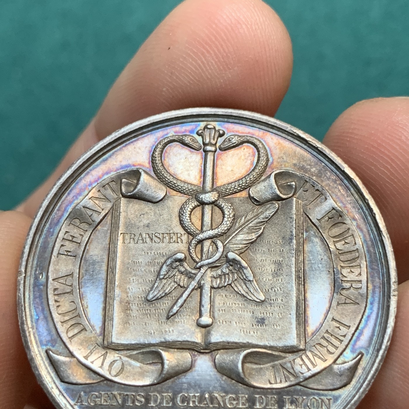 《竞宝斋》八角代币+章牌专场！第182场-周日，周一，周二 3场 (全场包邮) 法国里昂市经纪人银质jeton，21.65mm，35.6mm，手指边铭，五彩包浆