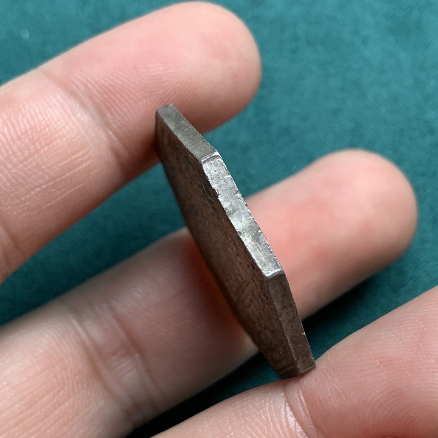 《竞宝斋》八角代币+章牌专场！第182场-周日，周一，周二 3场 (全场包邮) 法国里昂商会八角银质jeton，16.58g，32.5mm，早期无边铭