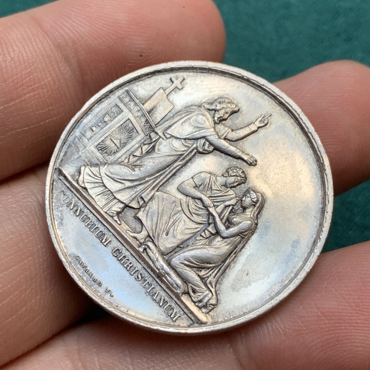 《竞宝斋》八角代币+章牌专场！第182场-周日，周一，周二 3场 (全场包邮) 法国结婚纪念银章，16.36g，33.7mm，烟斗边铭（1879年仅铸造几个月）