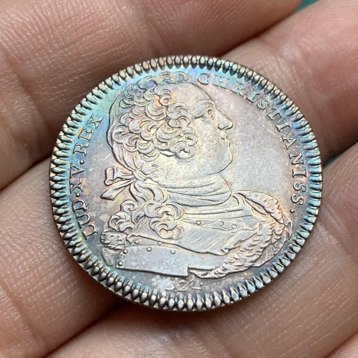 《竞宝斋》八角代币+章牌专场！第182场-周日，周一，周二 3场 (全场包邮) 少见的法国路易十五时期国王的马厩银质jeton，7.12g，29mm，铭文：战争与和平都是好的