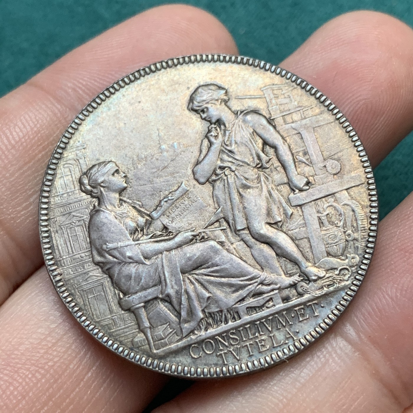 《竞宝斋》八角代币+章牌专场！第182场-周日，周一，周二 3场 (全场包邮) 法国里昂商会银质jeton，22.77g，37mm，丰饶角边铭，金黄油彩，细节丰富漂亮