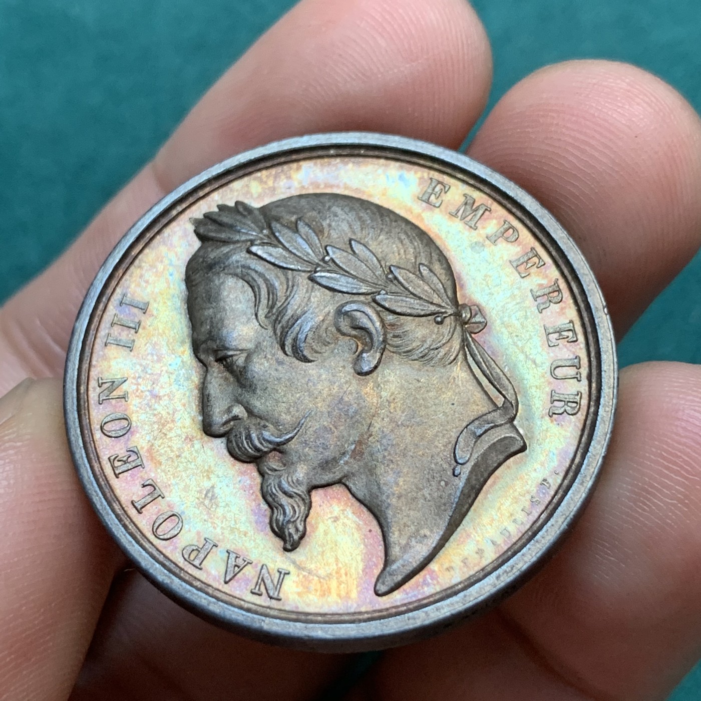 《竞宝斋》八角代币+章牌专场！第182场-周日，周一，周二 3场 (全场包邮) 法国书籍审查委员会银质代币，19.84g，35mm，蜜蜂边铭，漂亮的黄油彩包浆