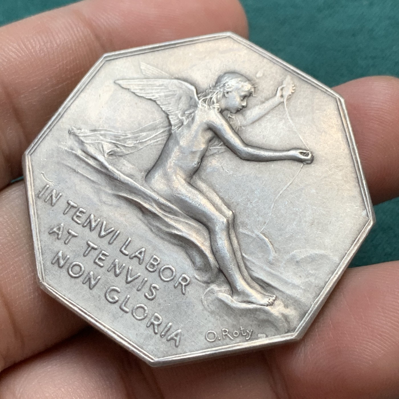 《竞宝斋》八角代币+章牌专场！第182场-周日，周一，周二 3场 (全场包邮) 法国八角银章，里昂商会，名家罗蒂作品，38.82g，41.8mm，丰饶角边铭，品相好