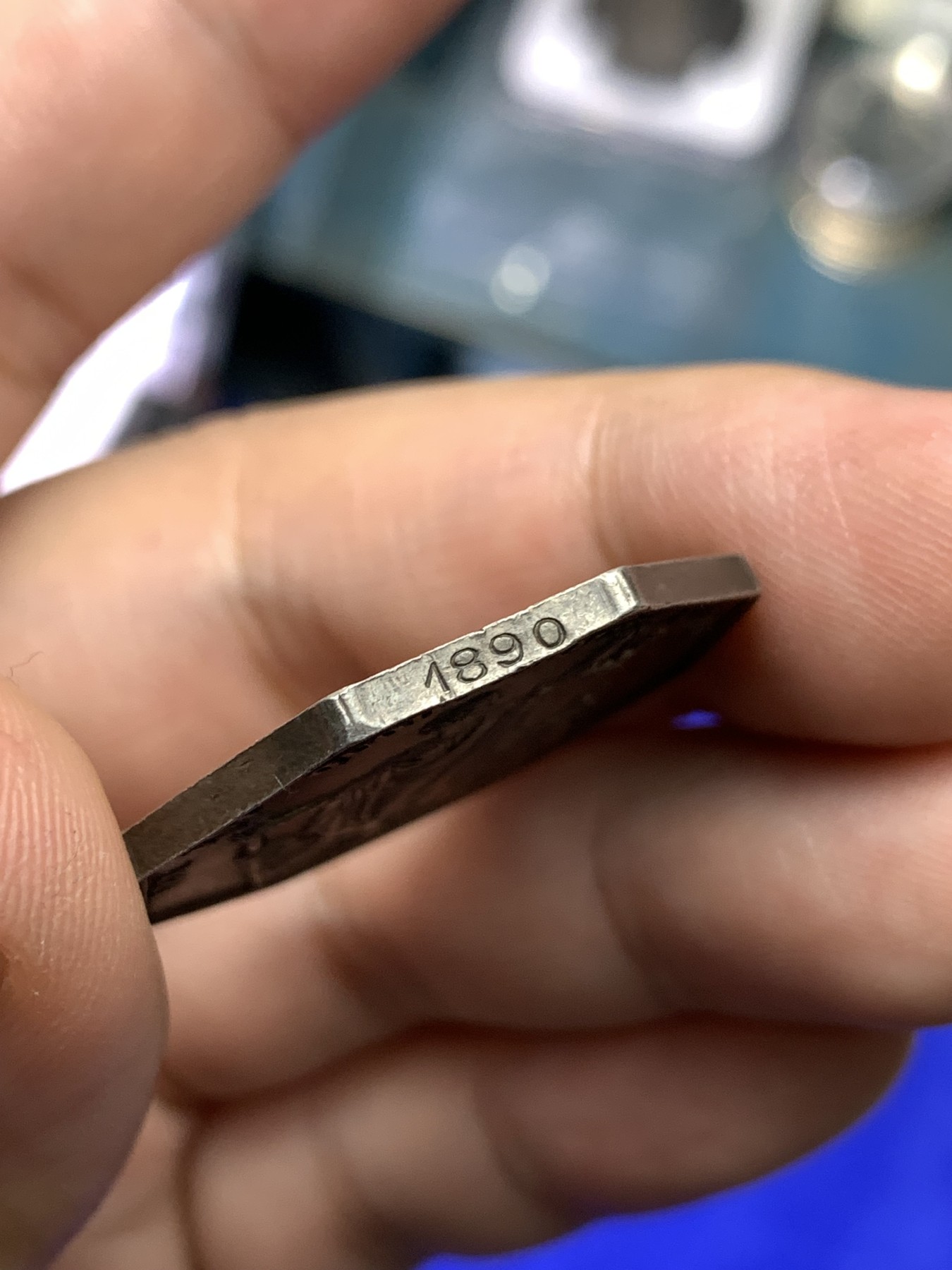 《竞宝斋》八角代币+章牌专场！第182场-周日，周一，周二 3场 (全场包邮) 法国1832-1841 银质八角代币 马赛 公证处 神灯边铭，重13.6g，对边直径30.9mm，老包浆