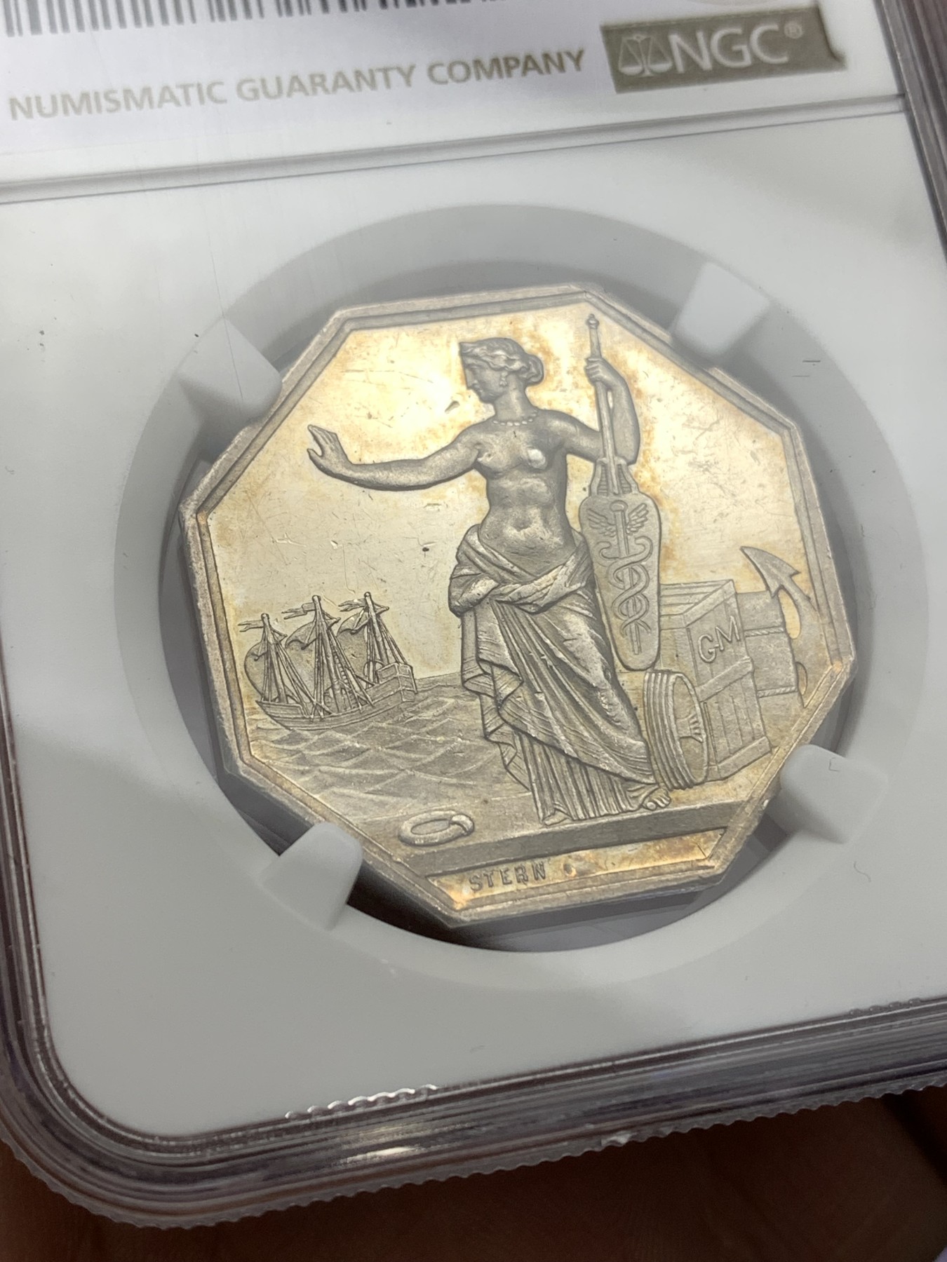 《竞宝斋》八角代币+章牌专场！第182场-周日，周一，周二 3场 (全场包邮) NGC MS61 法国  巴黎保险  银质八角代币 少见品种 背景的帆船细节太好了