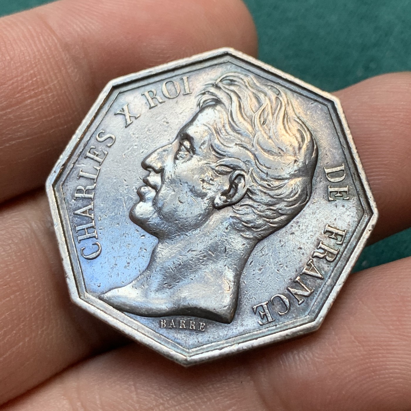 《竞宝斋》八角代币+章牌专场！第182场-周日，周一，周二 3场 (全场包邮) 法国八角银质代币，莫仑区公证人协会，15.03g，31.6mm，早期无边铭