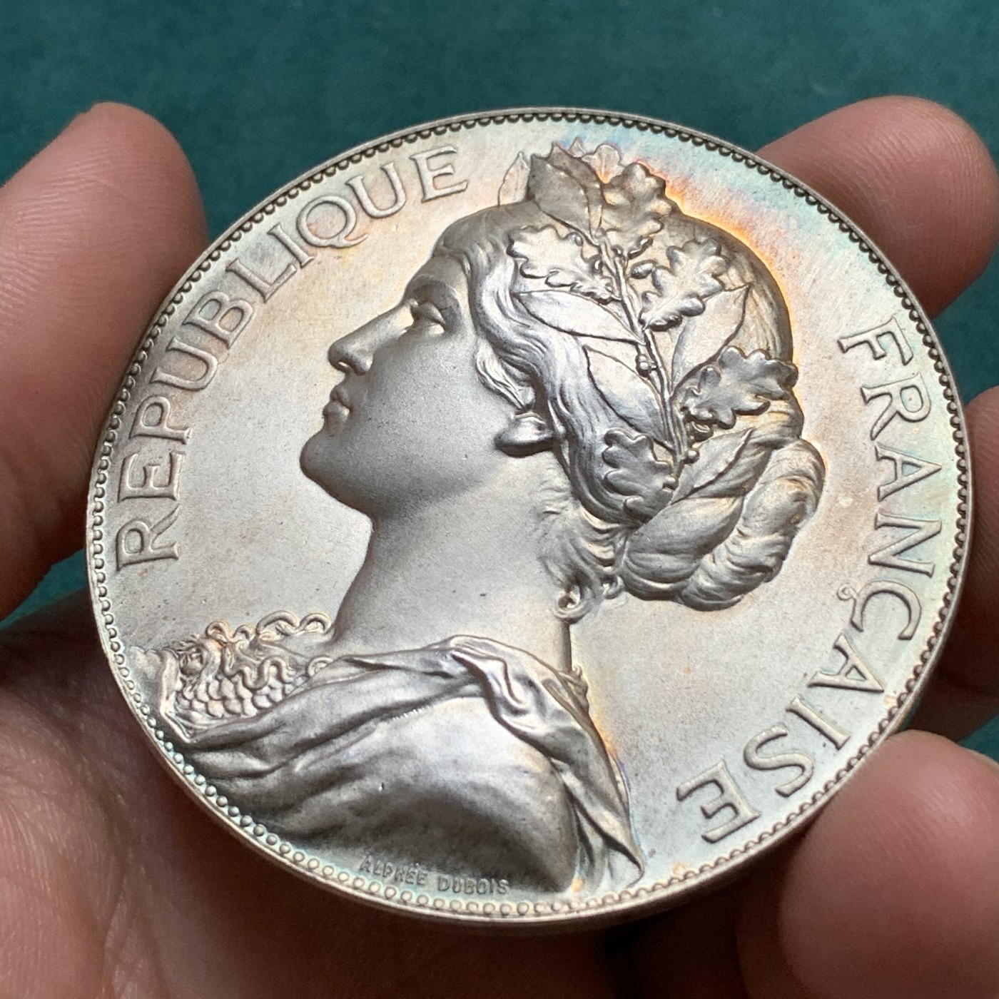 《竞宝斋》八角代币+章牌专场！第182场-周日，周一，周二 3场 (全场包邮) 法国玛丽安娜农业银章，92.42g，57.3mm，丰饶角边铭，品相完好，丝绸底光