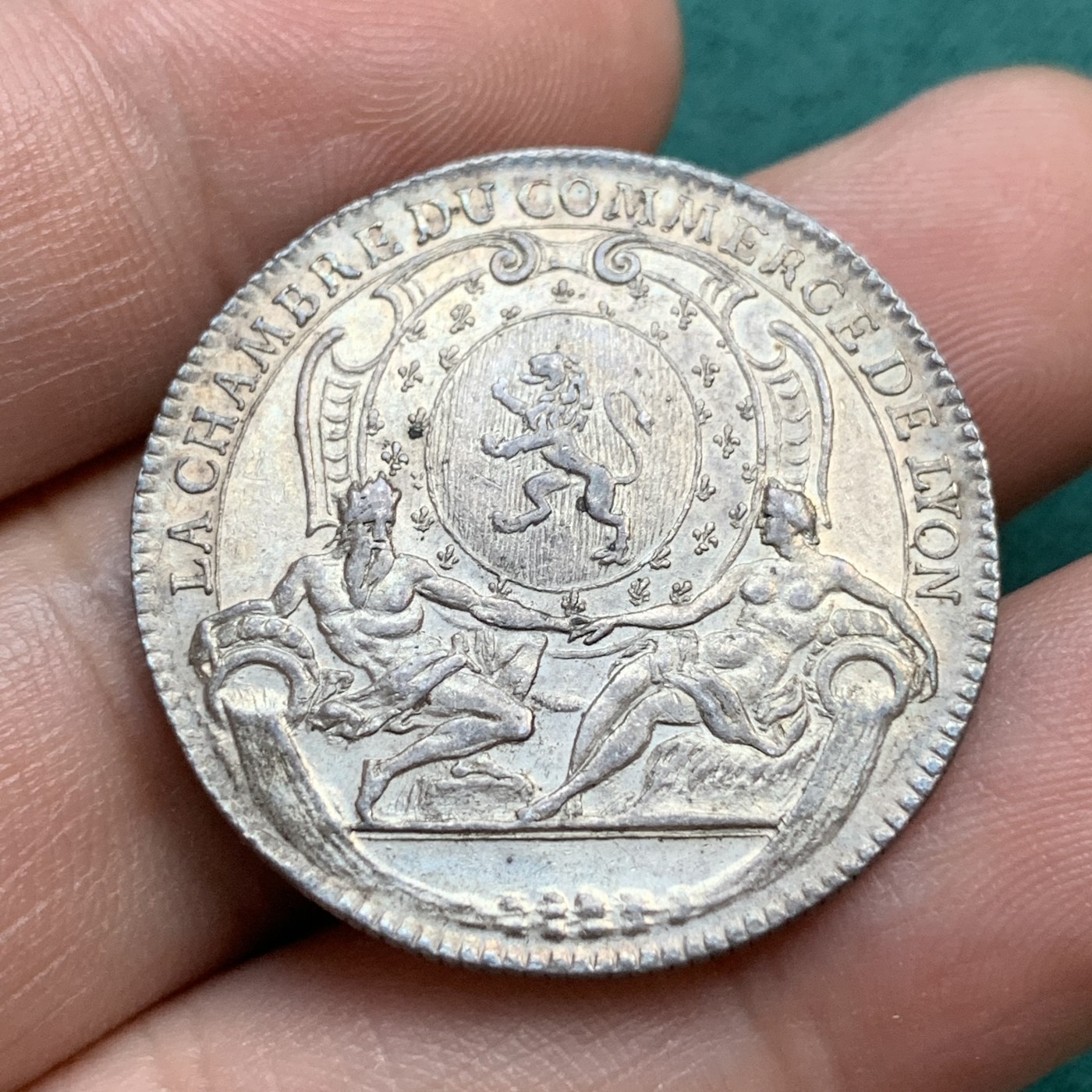 《竞宝斋》八角代币+章牌专场！第182场-周日，周一，周二 3场 (全场包邮) 法国18世纪里昂商会jeton银质代币，罗纳河和索恩河之神，9.14g，30.5mm，