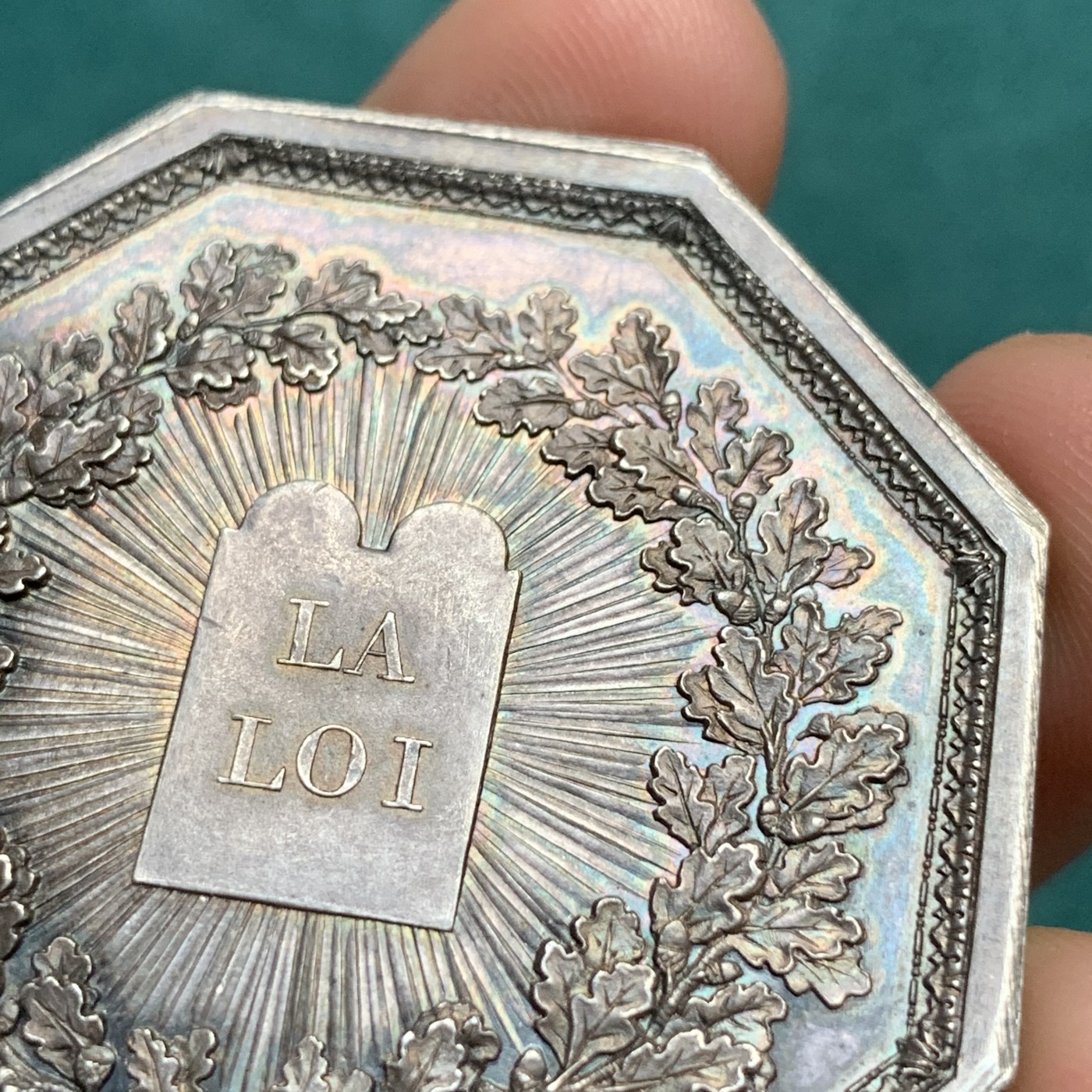 《竞宝斋》八角代币+章牌专场！第182场-周日，周一，周二 3场 (全场包邮) 法国最高法院巨型八角银质代币jeton，手持天平的忒弥斯，64.5g，47.3mm，蜜蜂边铭（1860-1879），非后期丰饶角，油性老包浆