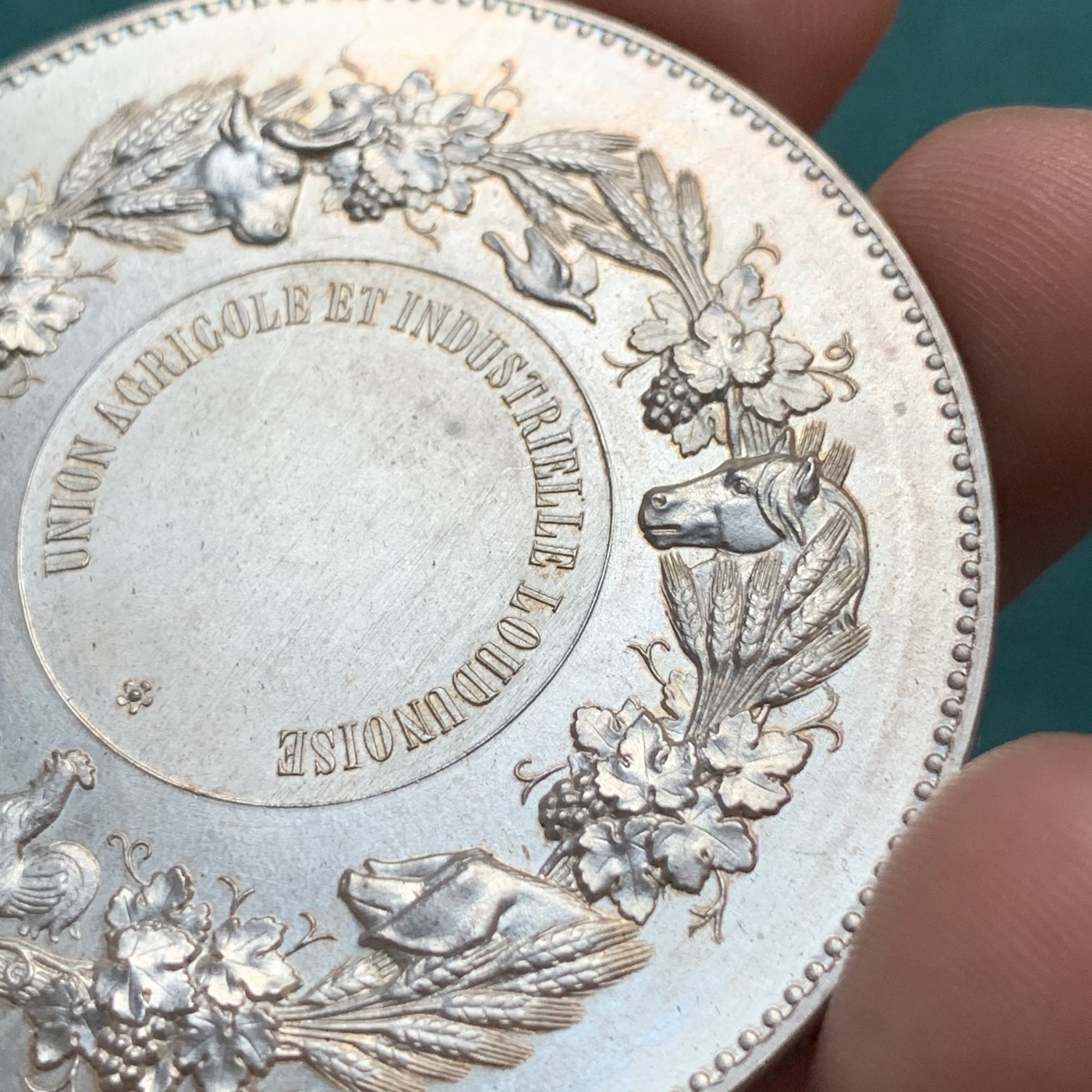 《竞宝斋》八角代币+章牌专场！第182场-周日，周一，周二 3场 (全场包邮) 法国玛丽安娜农业银章，92.42g，57.3mm，丰饶角边铭，品相完好，丝绸底光
