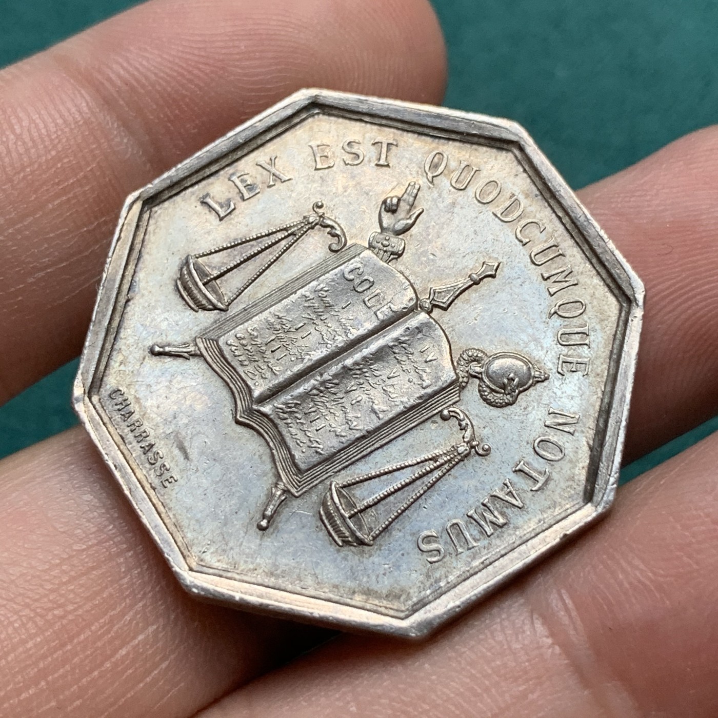 《竞宝斋》八角代币+章牌专场！第182场-周日，周一，周二 3场 (全场包邮) 法国八角银质jeton代币，里昂公证人，14.26g，32.8mm，蜜蜂边铭