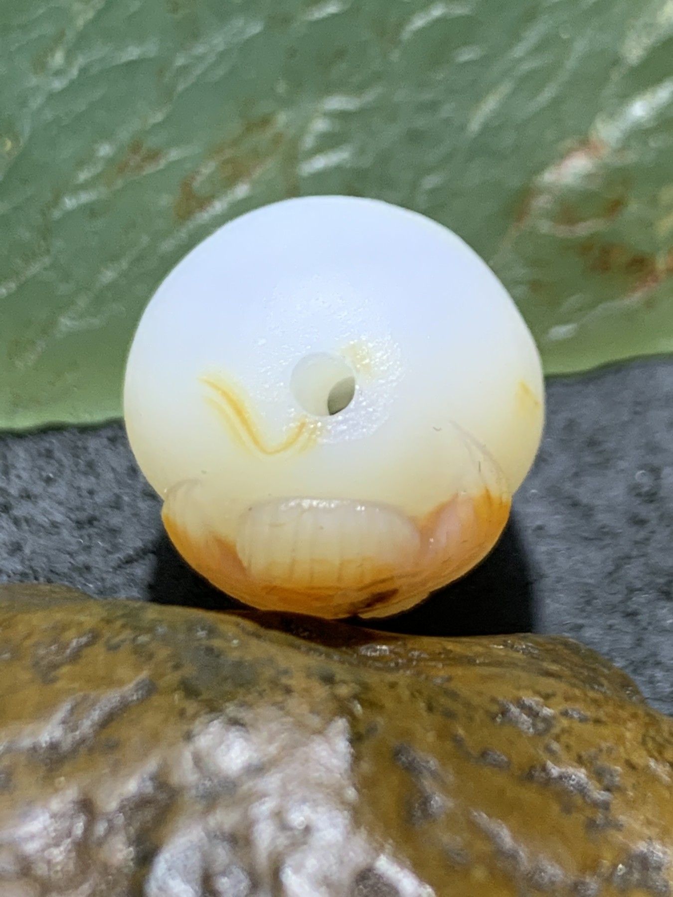 精美亚光高玉化海洋玉髓手工俏色巧雕富贵有余桶珠一个