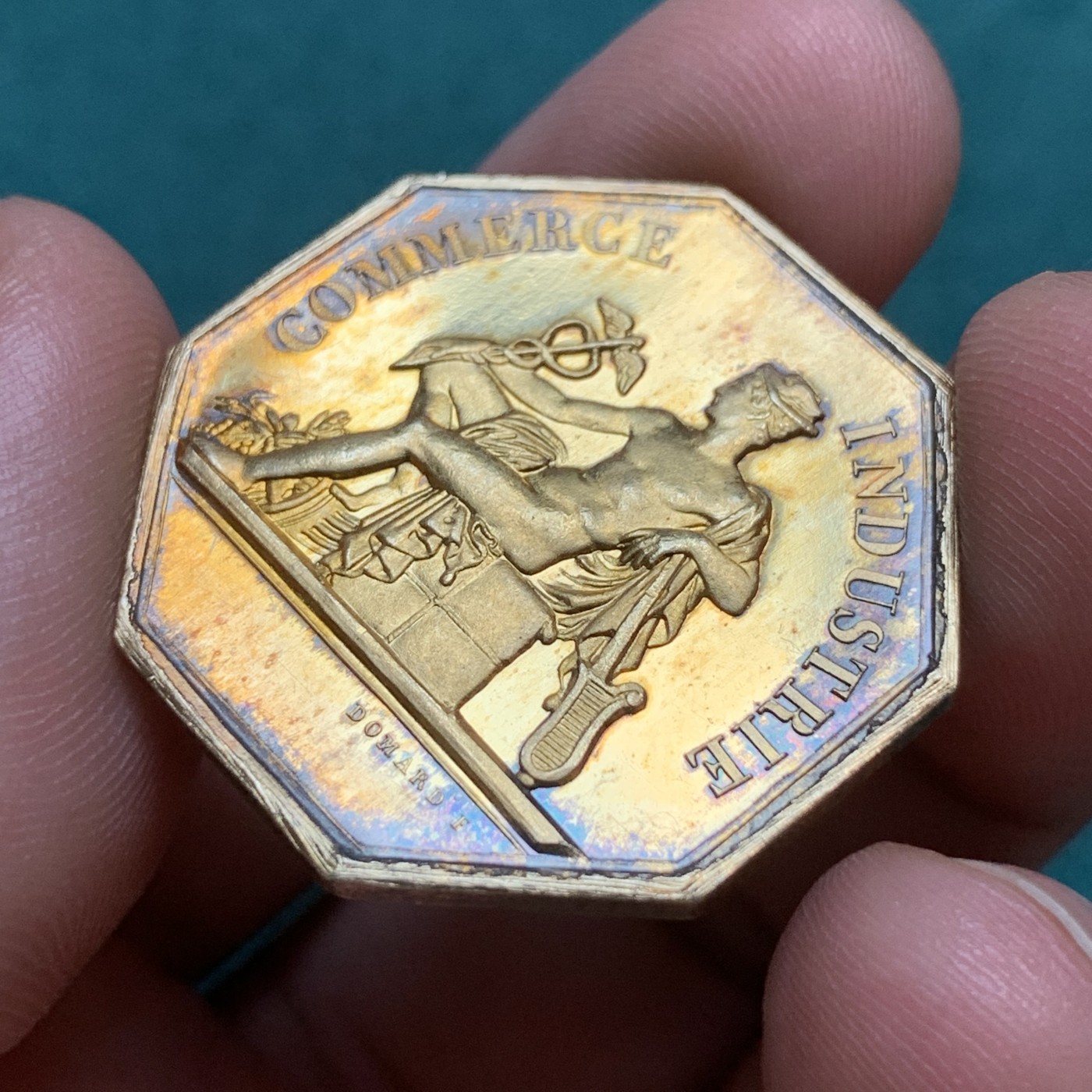 《竞宝斋》八角代币+章牌专场！第182场-周日，周一，周二 3场 (全场包邮) 法国 少见克莱蒙商会镀金八角银质代币，30.6mm，12.00g，蜜蜂边铭（1860-1879）