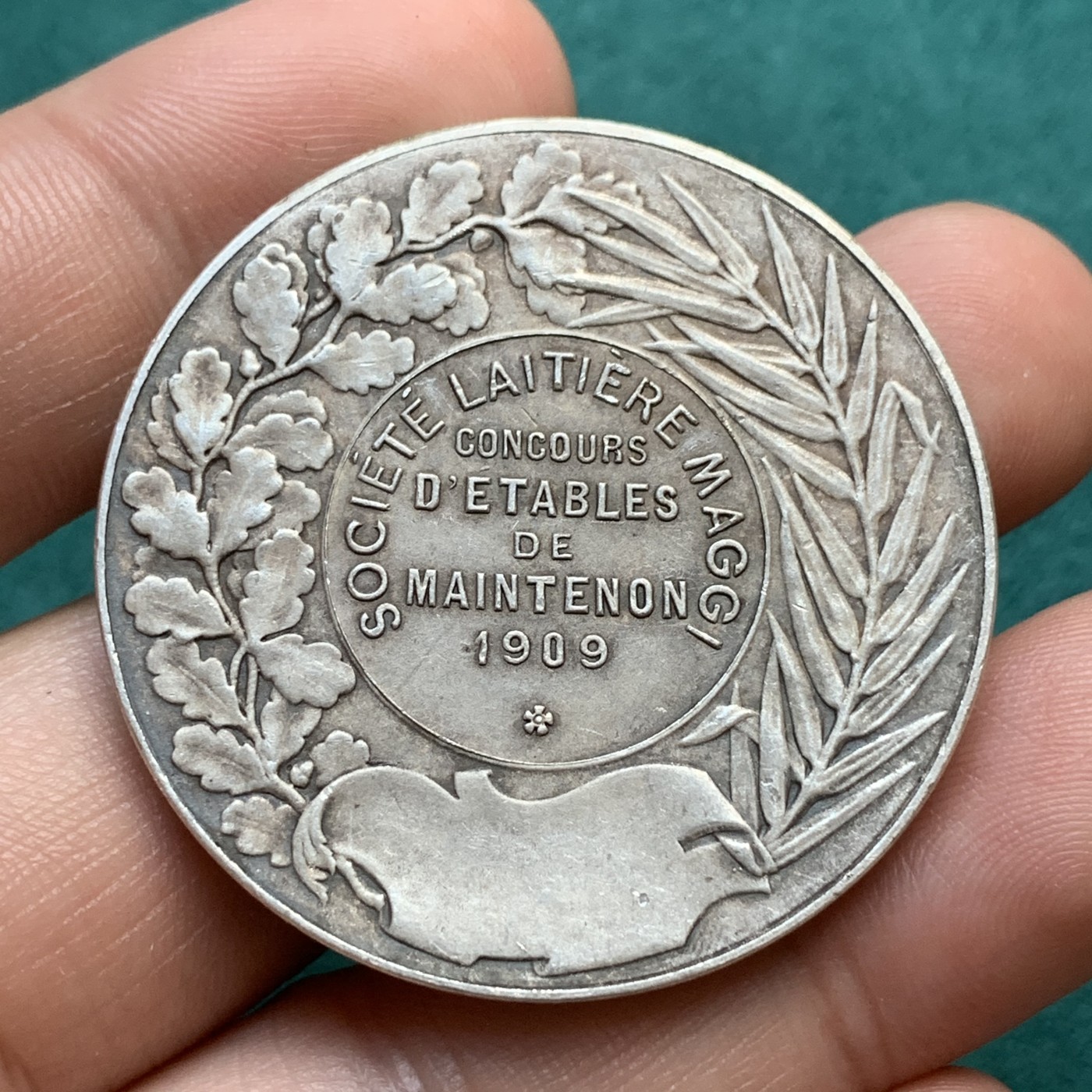 《竞宝斋》八角代币+章牌专场！第182场-周日，周一，周二 3场 (全场包邮) 法国乳制品协会镀银铜章，32.33g，41.3mm，铜标