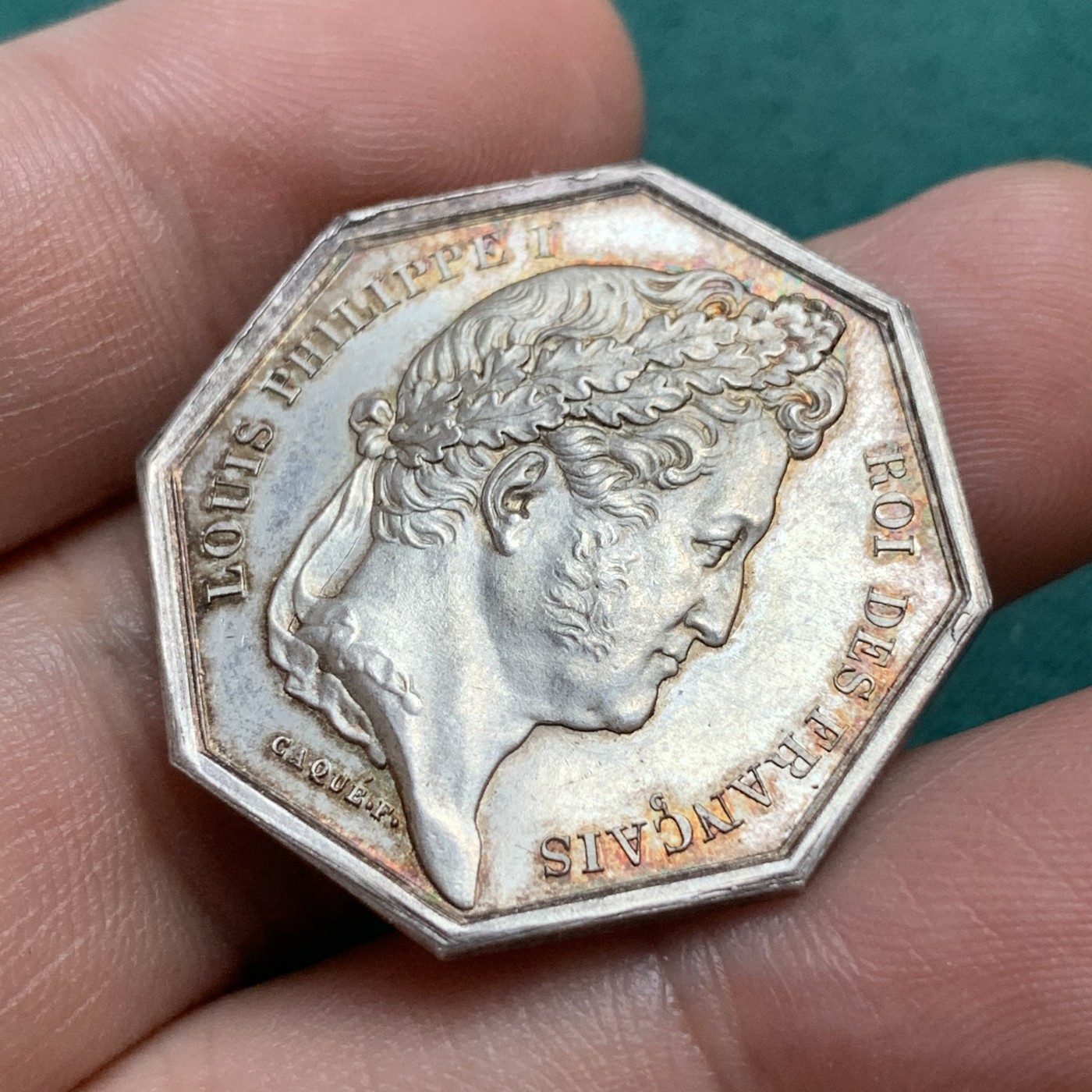 《竞宝斋》八角代币+章牌专场！第182场-周日，周一，周二 3场 (全场包邮) 法国路易菲利普皇家医学会JETON银质八角代币，10.91g，30.3mm，神灯边铭