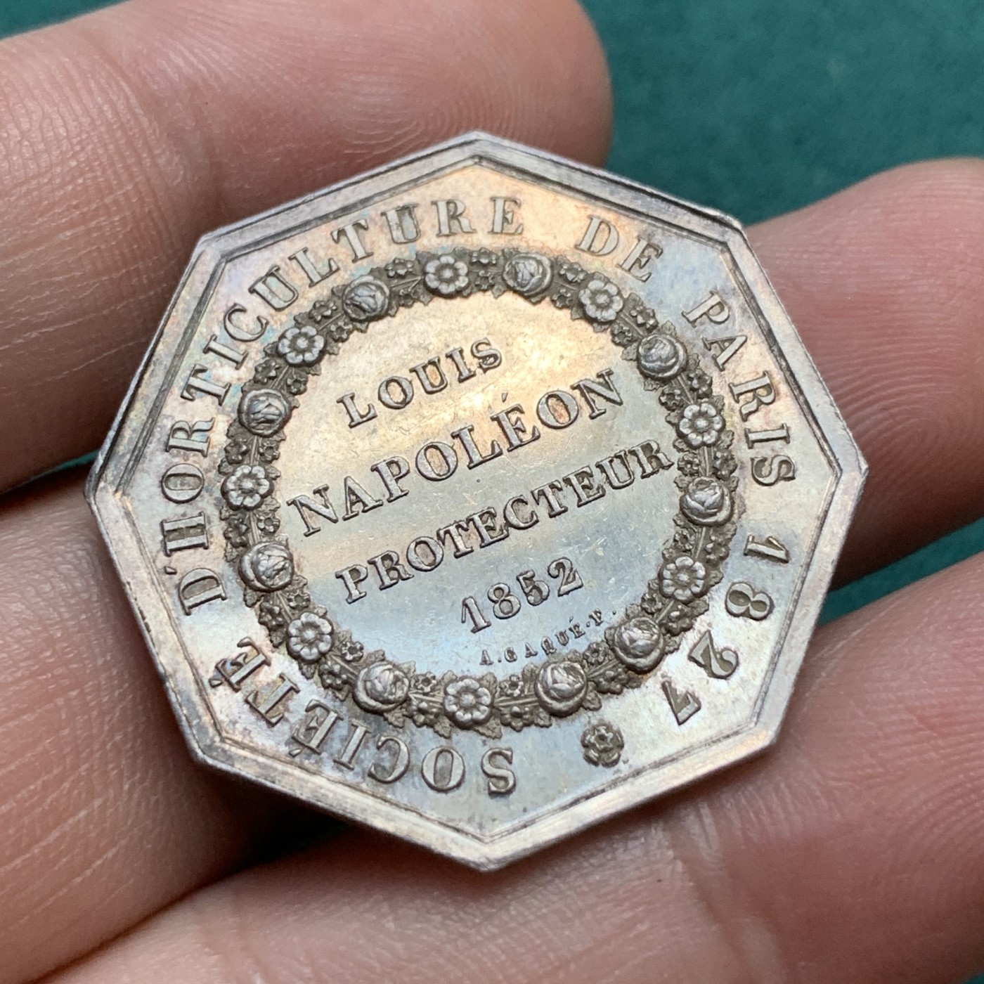 《竞宝斋》八角代币+章牌专场！第182场-周日，周一，周二 3场 (全场包邮) 法国巴黎园艺协会八角银质jeton，11.43g，30.8mm，手指边铭