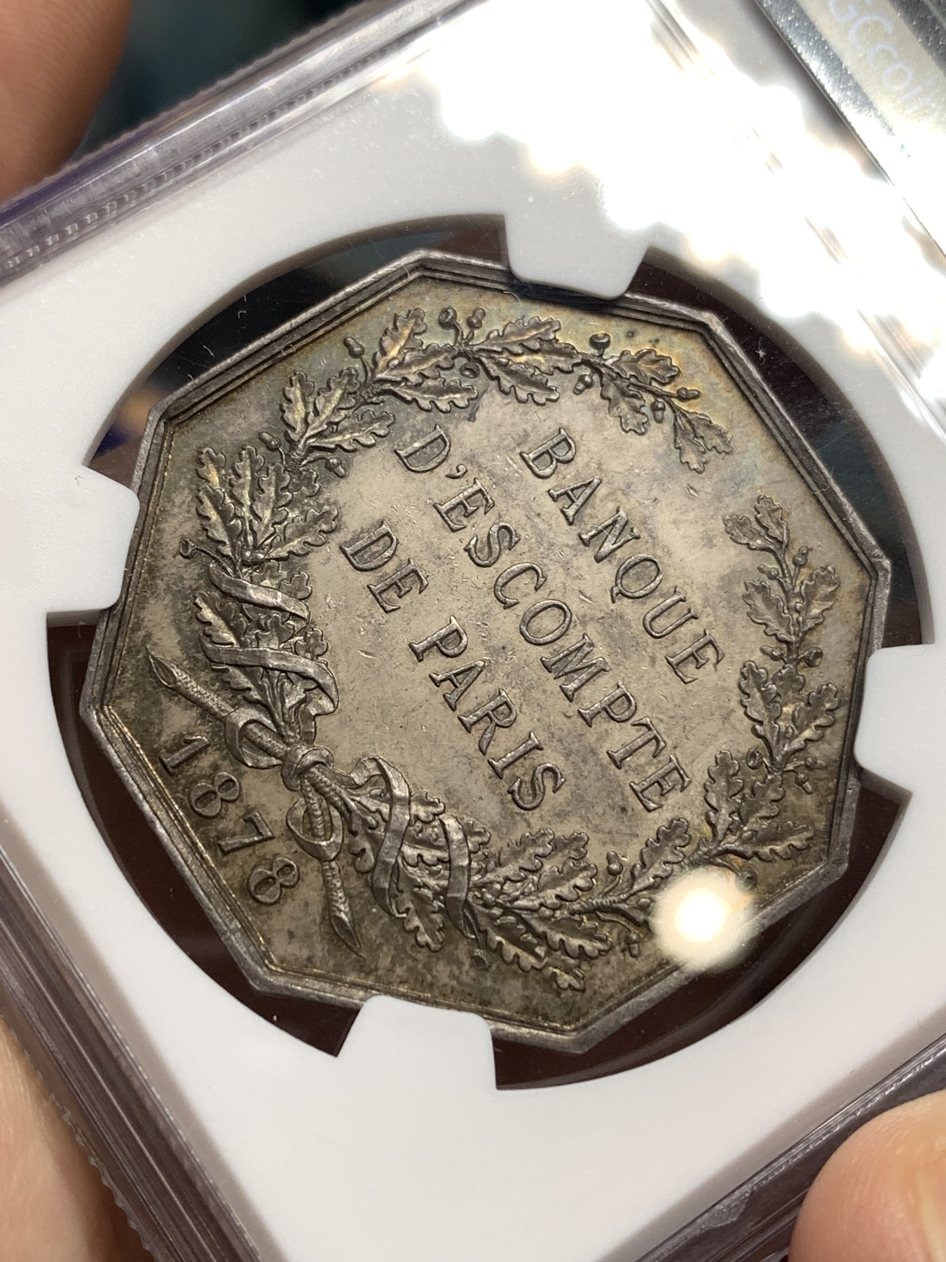 《竞宝斋》八角代币+章牌专场！第182场-周日，周一，周二 3场 (全场包邮) NGC-MS62 法国巴黎贴现银行JETON银质八角代币，层次分明的设计，金黄包浆