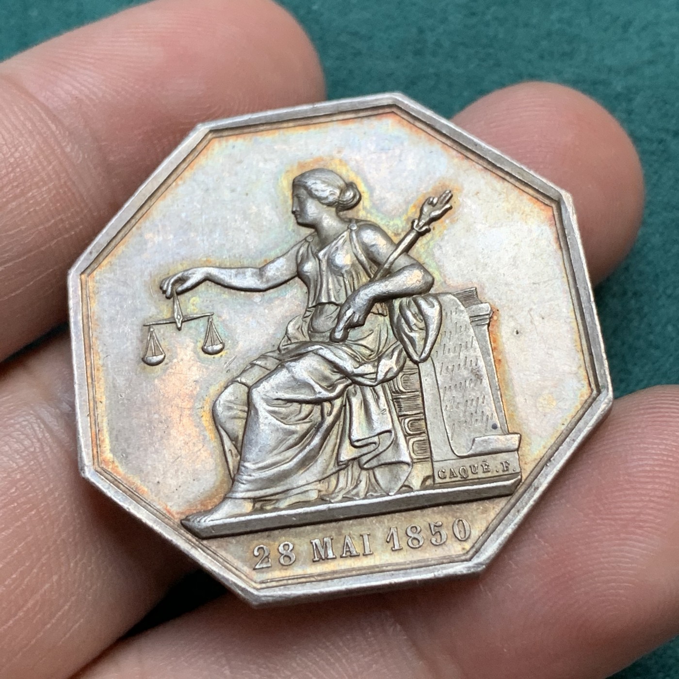 《竞宝斋》八角代币+章牌专场！第182场-周日，周一，周二 3场 (全场包邮) 法国破产法八角银质代币，19.2g，35.7mm，蜜蜂边铭，金黄包浆