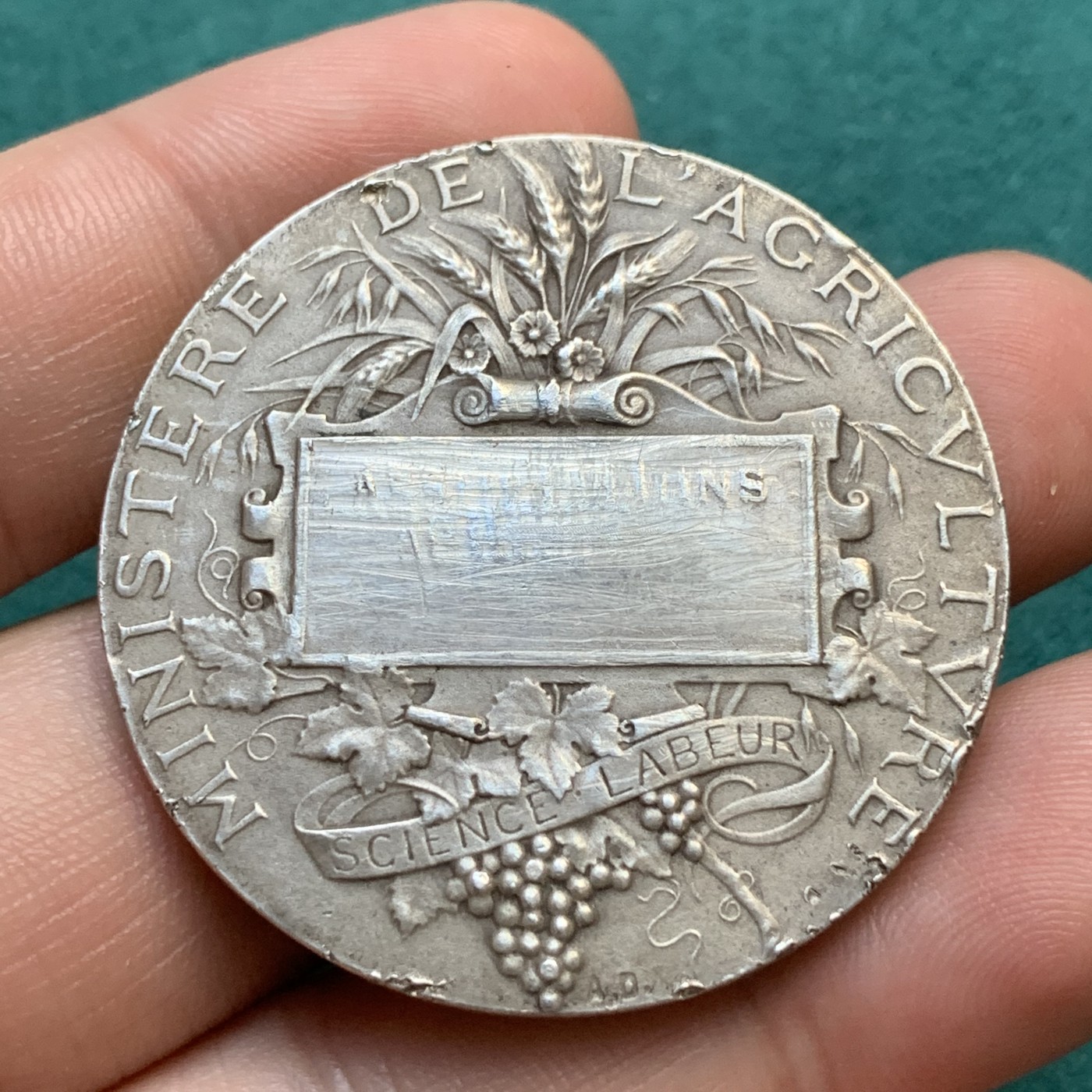 《竞宝斋》八角代币+章牌专场！第182场-周日，周一，周二 3场 (全场包邮) 法国农业银章，36.65g，41mm，丰饶角边铭，边道有磕碰