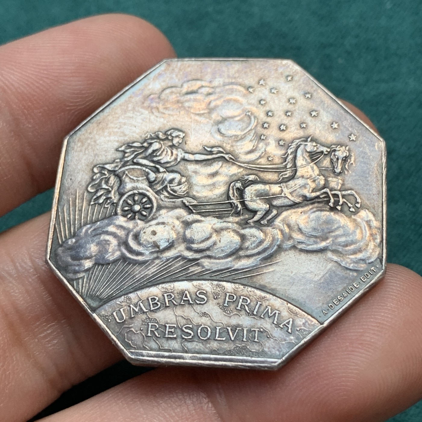 《竞宝斋》八角代币+章牌专场！第182场-周日，周一，周二 3场 (全场包邮) 法国一审代理人会议八角银质jeton，19.85g，36.7mm，丰饶角边铭，经典的天马行空设计