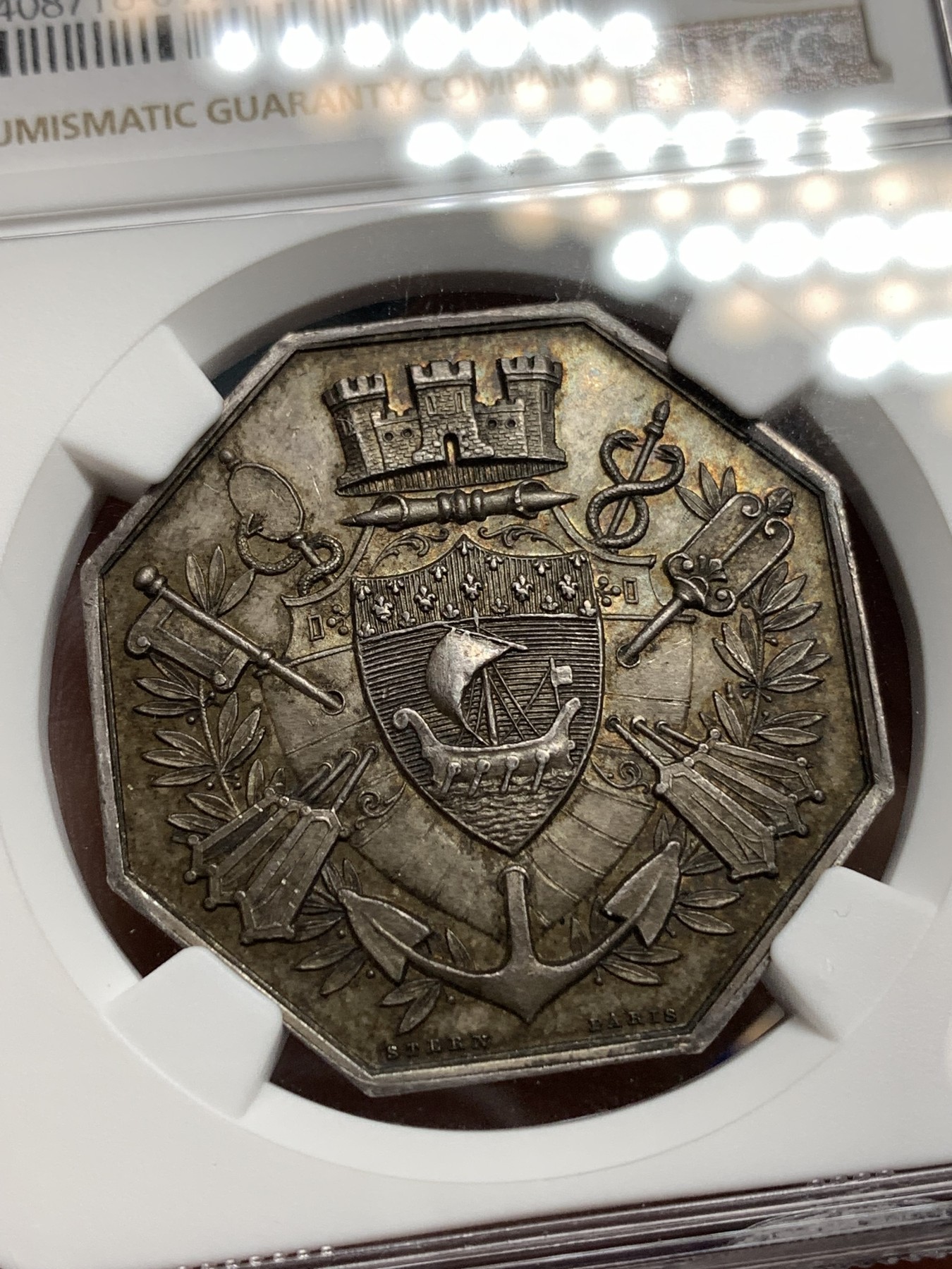 《竞宝斋》八角代币+章牌专场！第182场-周日，周一，周二 3场 (全场包邮) NGC-MS62 法国巴黎贴现银行JETON银质八角代币，层次分明的设计，金黄包浆