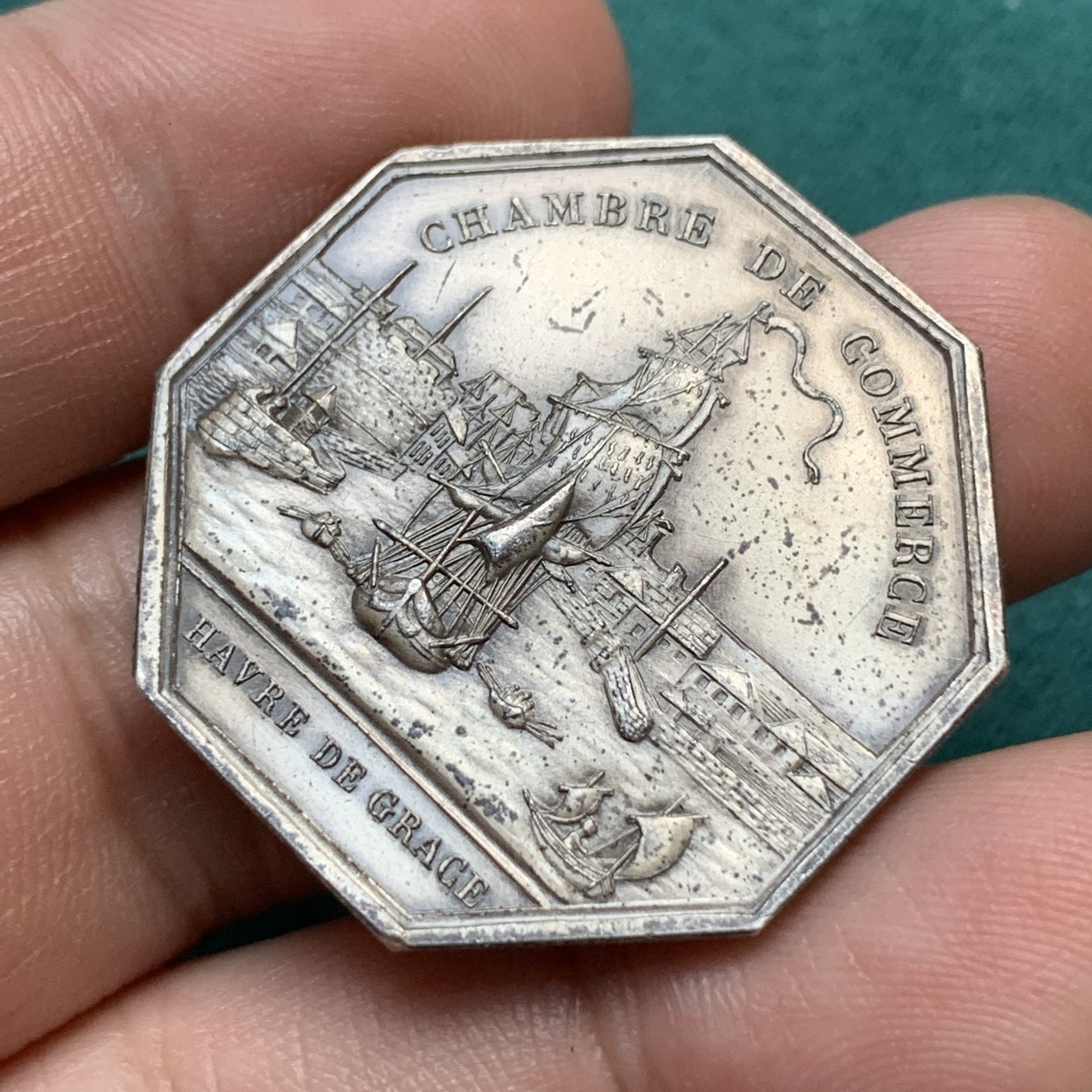 《竞宝斋》八角代币+章牌专场！第182场-周日，周一，周二 3场 (全场包邮) 法国勒阿弗尔商会八角银质jeton，19.50g，32.4mm，丰饶角+1银标