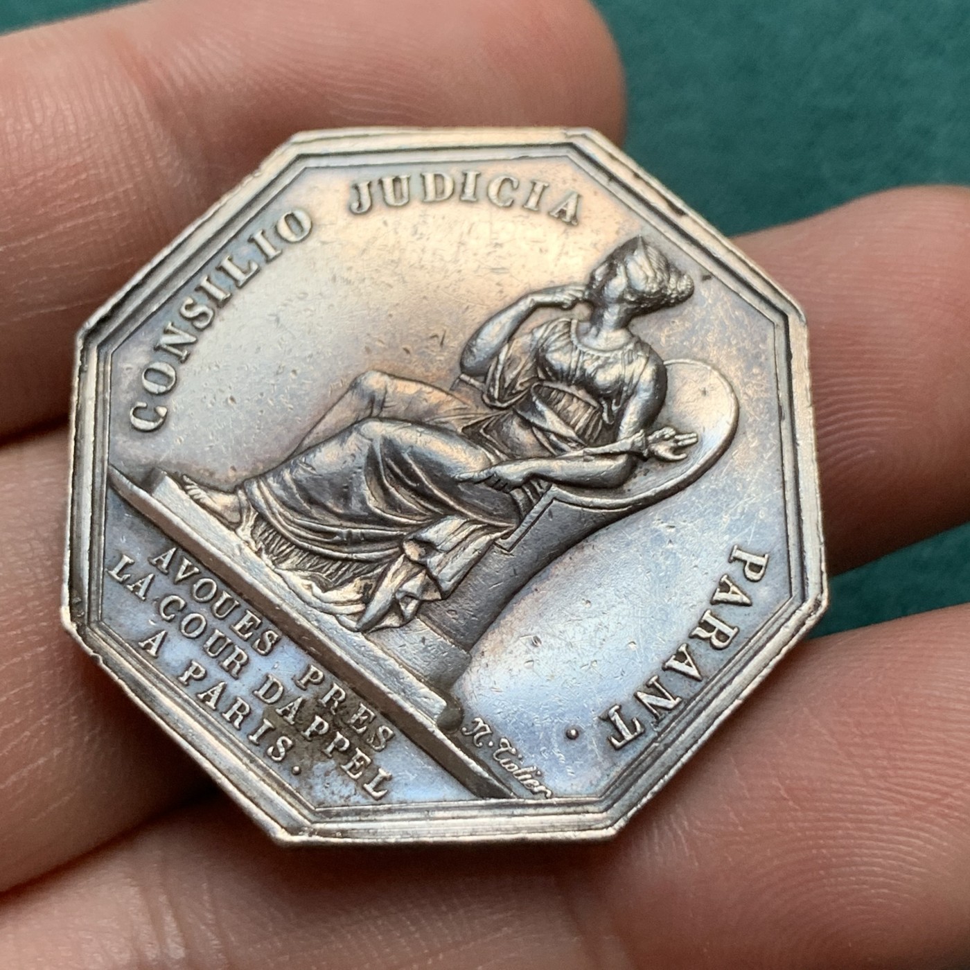 《竞宝斋》八角代币+章牌专场！第182场-周日，周一，周二 3场 (全场包邮) 法国上诉法院和法律辩护八角银质jeton，16.7mm，33.6mm，蜜蜂边铭