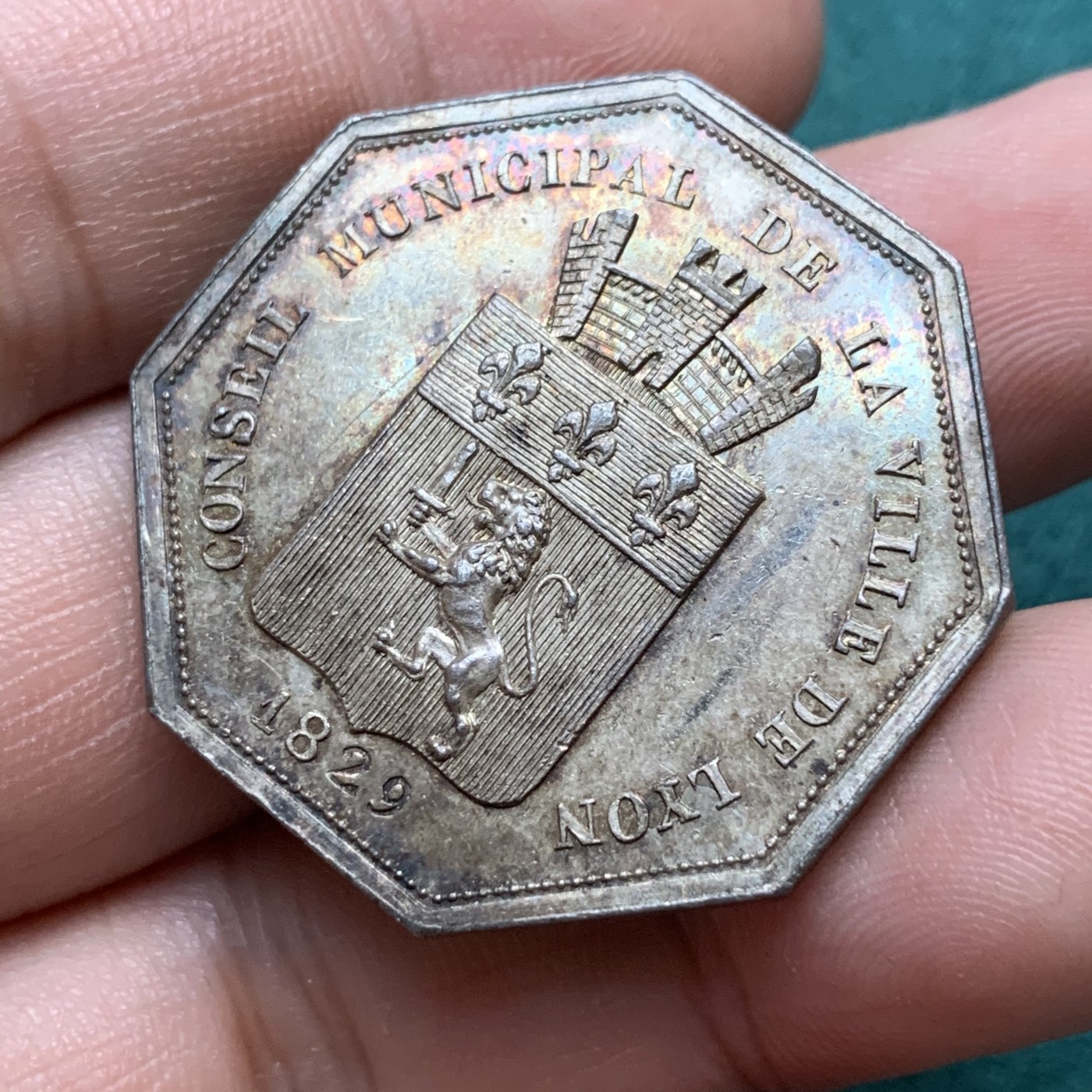 《竞宝斋》八角代币+章牌专场！第182场-周日，周一，周二 3场 (全场包邮) 法国八角银质代币jeton，属于1829年Lecuyer先生出席里昂市议会的代币，17.5g，33mm，1832之前无边铭