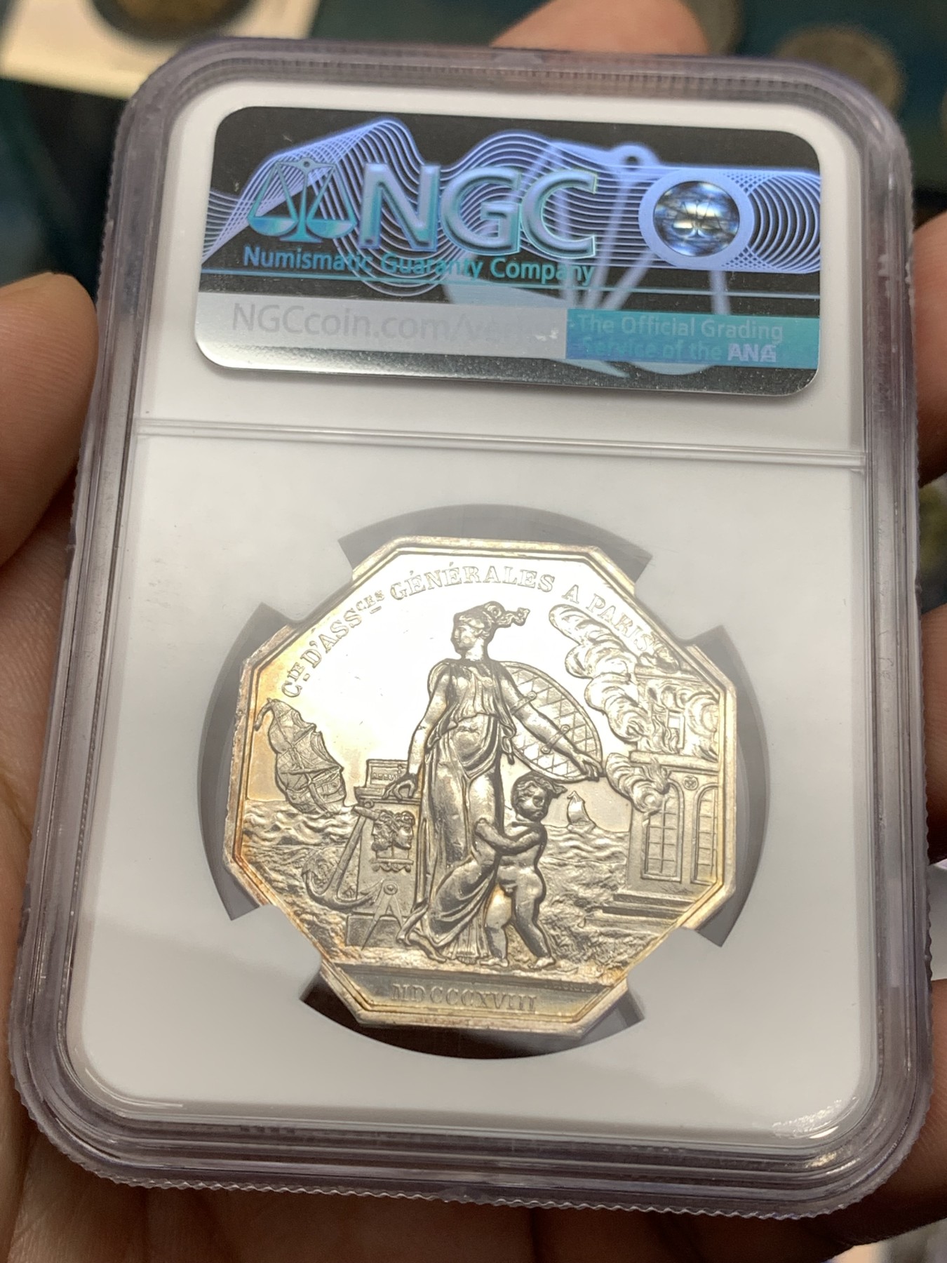 《竞宝斋》八角代币+章牌专场！第182场-周日，周一，周二 3场 (全场包邮) NGC MS62 法国 巴黎火灾 八角银质代币  亮度细节都很不错 背面好看