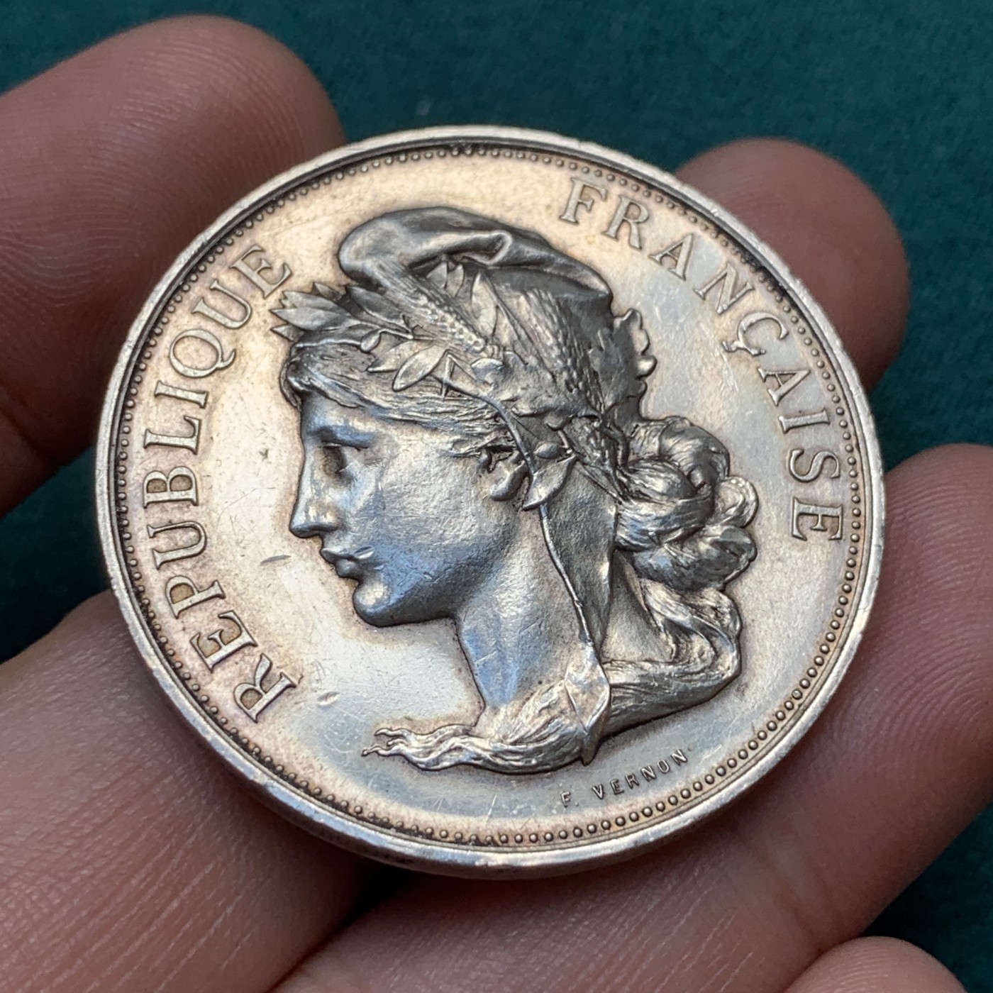 《竞宝斋》八角代币+章牌专场！第182场-周日，周一，周二 3场 (全场包邮) 法国马尔芒德农业委员会银章，29.14g，38.8mm，菱形边铭银标