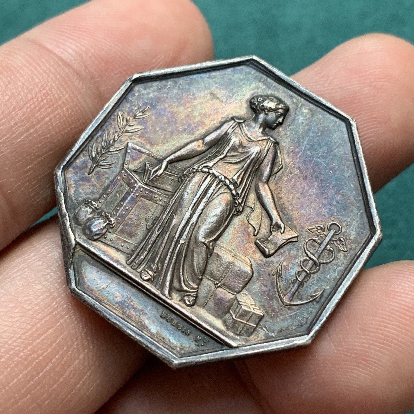 《竞宝斋》八角代币+章牌专场！第182场-周日，周一，周二 3场 (全场包邮) 法国1832-1841 银质八角代币，马赛银行，神灯边铭，重19.85g，对边直径33.8mm，老包浆