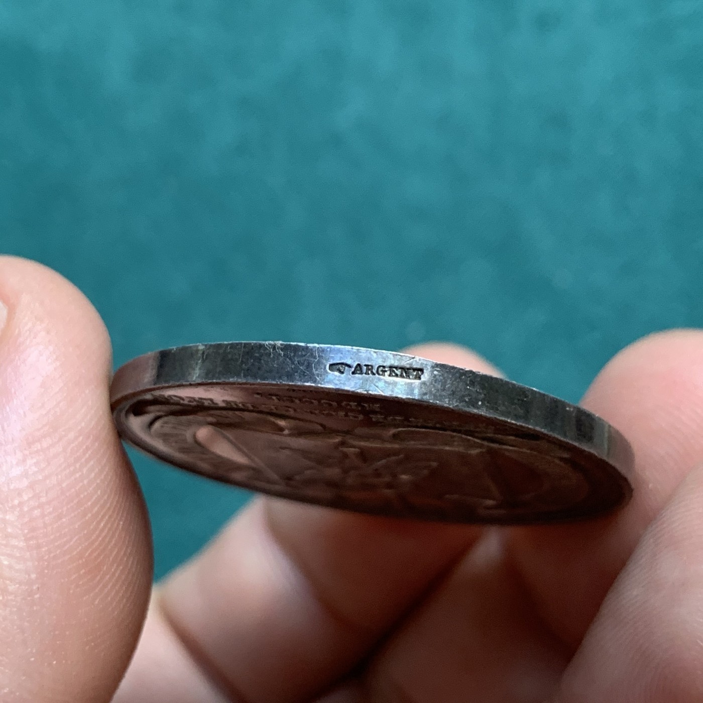 《竞宝斋》八角代币+章牌专场！第182场-周日，周一，周二 3场 (全场包邮) 法国里昂市经纪人银质jeton，21.65mm，35.6mm，手指边铭，五彩包浆