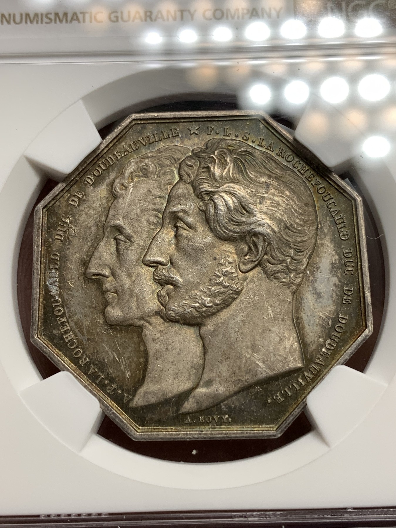 《竞宝斋》八角代币+章牌专场！第182场-周日，周一，周二 3场 (全场包邮) NGC-MS63法国人寿互助有限公司八角银质代币，拉罗什福科两兄弟侧面像，少见的船锚边铭（1841-1842），瑞士名家Bovy作品