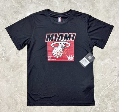 零元拍：战神吉米-巴特勒亲笔签名NBA官方迈阿密热火儿童关怀T恤，极其稀有红色墨迹一如这个赛季的迈阿密一样火热，当然不要错过！ - 零元拍：战神吉米-巴特勒亲笔签名NBA官方迈阿密热火儿童关怀T恤，极其稀有红色墨迹一如这个赛季的迈阿密一样火热，当然不要错过！