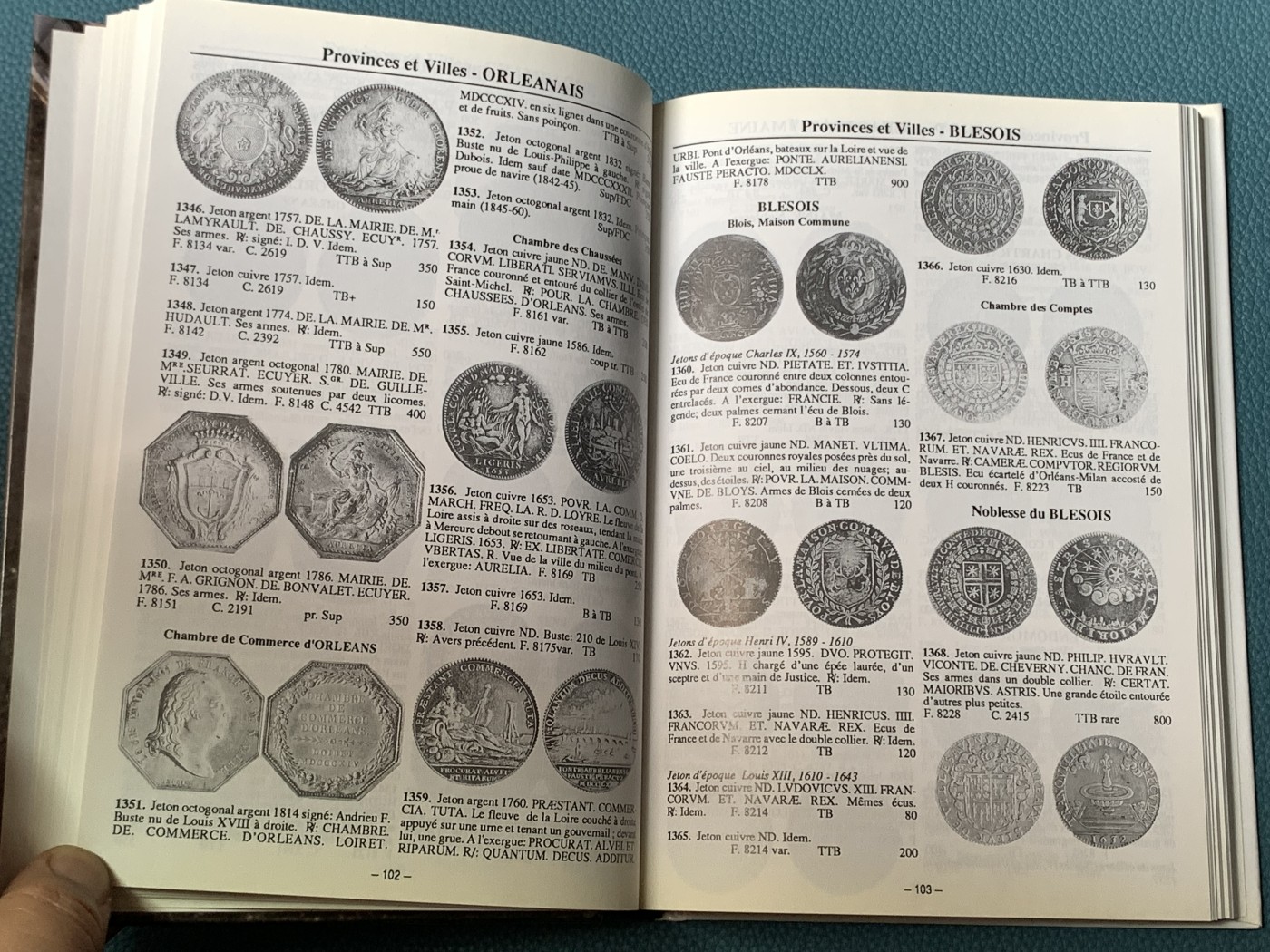 《竞宝斋》八角代币+章牌专场！第182场-周日，周一，周二 3场 (全场包邮) 法国 1991年 JETONS 代币目录 所见最新版本 版别详尽 厚达349页 一本在手 八角我有 权威绝版目录 都是全新的 2本随机发