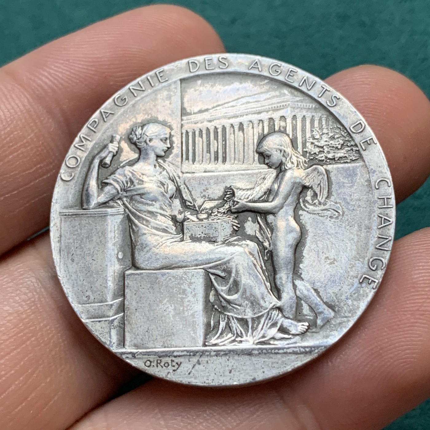 《竞宝斋》八角代币+章牌专场！第182场-周日，周一，周二 3场 (全场包邮) 法国罗蒂作品巴黎证券交易所纪念银章，36.8mm，24.06g，丰饶角+1边铭，92.5%含银量