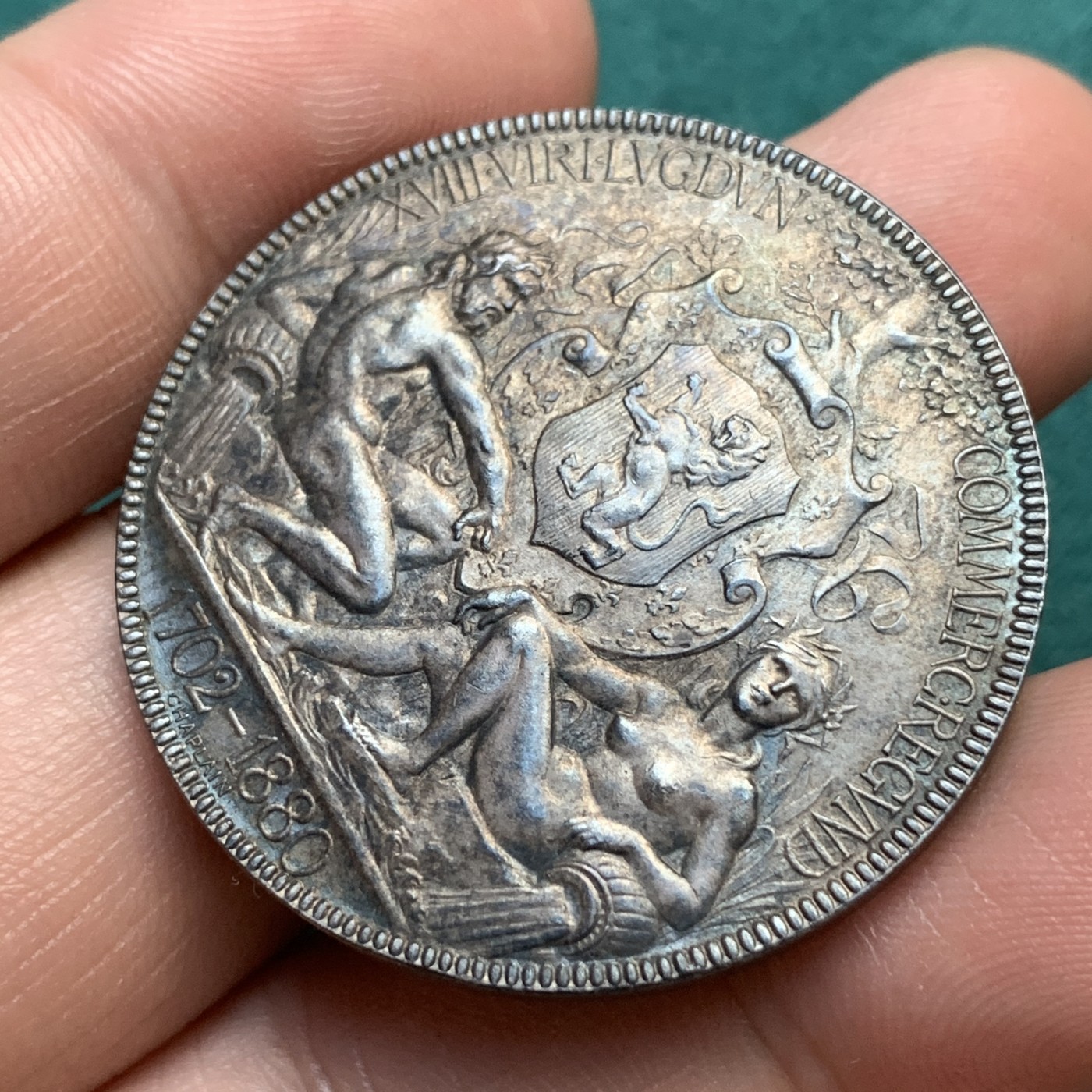 《竞宝斋》八角代币+章牌专场！第182场-周日，周一，周二 3场 (全场包邮) 法国里昂商会银质jeton，22.77g，37mm，丰饶角边铭，金黄油彩，细节丰富漂亮