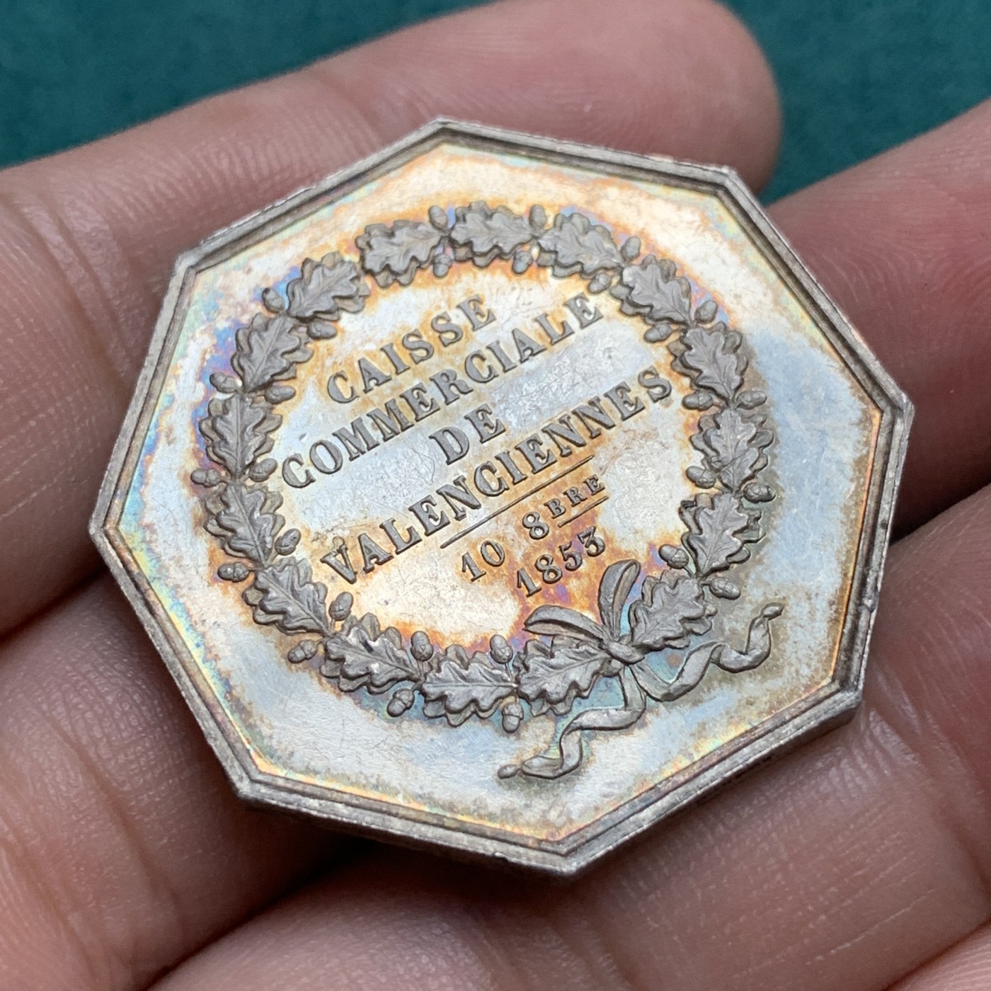 《竞宝斋》八角代币+章牌专场！第182场-周日，周一，周二 3场 (全场包邮) 法国八角银章，瓦朗谢纳省商业银行，19.55g，35.2mm，手指边铭，金黄包浆带初铸纹，边道割手