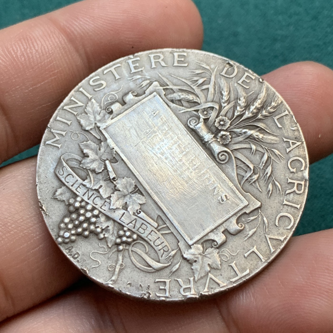 《竞宝斋》八角代币+章牌专场！第182场-周日，周一，周二 3场 (全场包邮) 法国农业银章，36.65g，41mm，丰饶角边铭，边道有磕碰