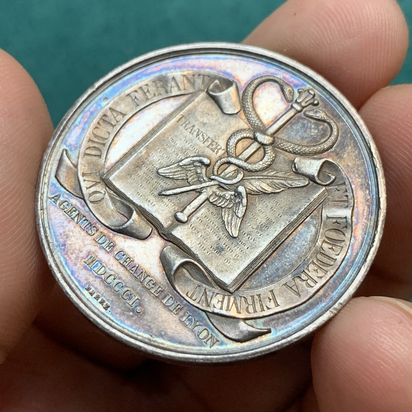 《竞宝斋》八角代币+章牌专场！第182场-周日，周一，周二 3场 (全场包邮) 法国里昂市经纪人银质jeton，21.65mm，35.6mm，手指边铭，五彩包浆