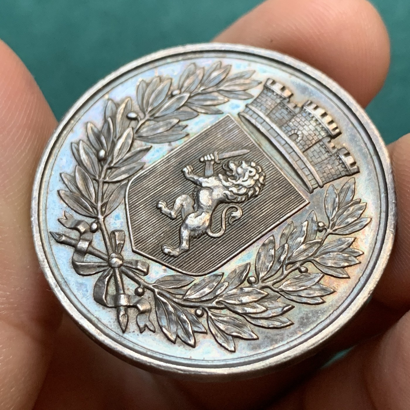 《竞宝斋》八角代币+章牌专场！第182场-周日，周一，周二 3场 (全场包邮) 法国里昂市经纪人银质jeton，21.65mm，35.6mm，手指边铭，五彩包浆