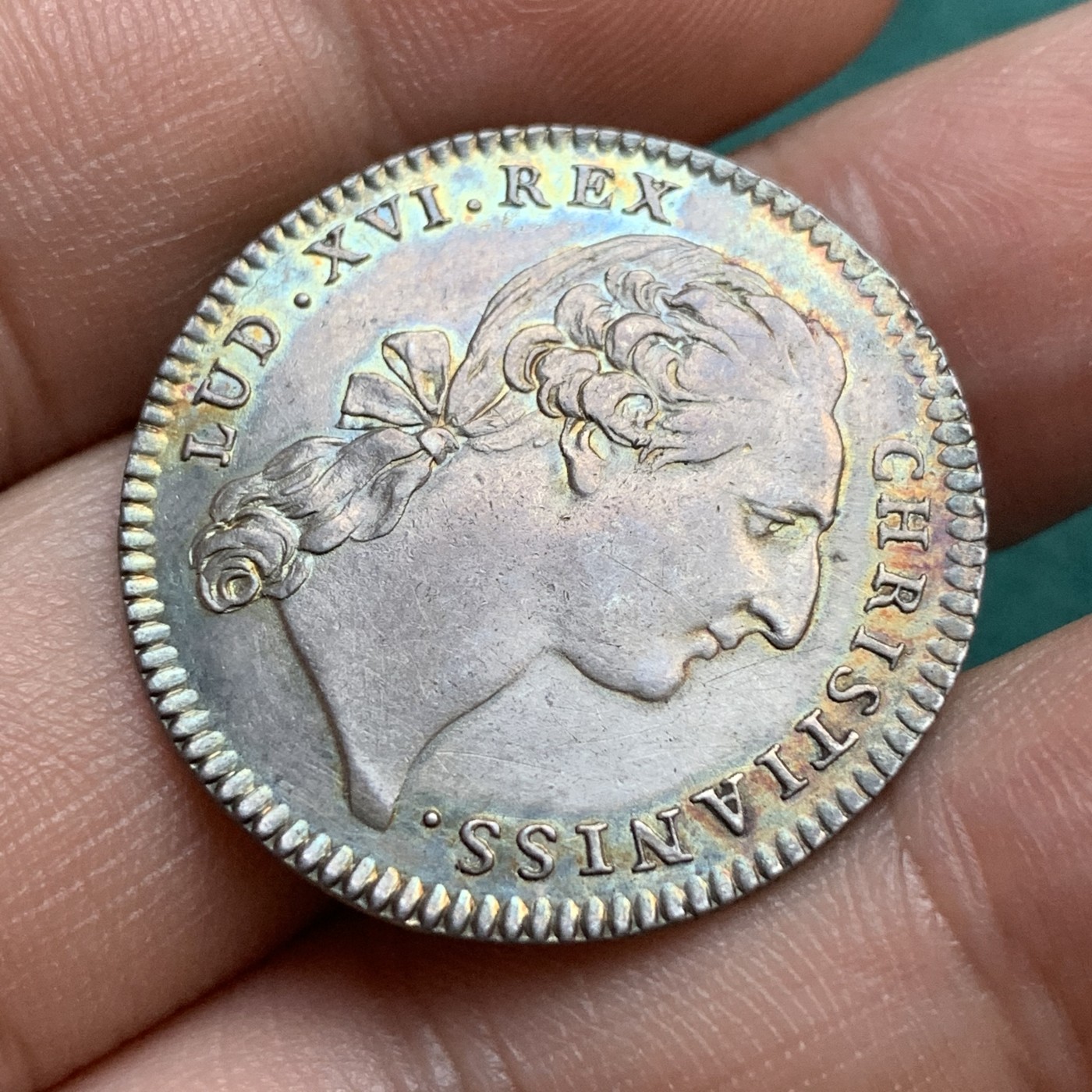 《竞宝斋》八角代币+章牌专场！第182场-周日，周一，周二 3场 (全场包邮) 法国路易十六巴黎市政府景观银质jeton代币，8.29g，29mm，黄油彩