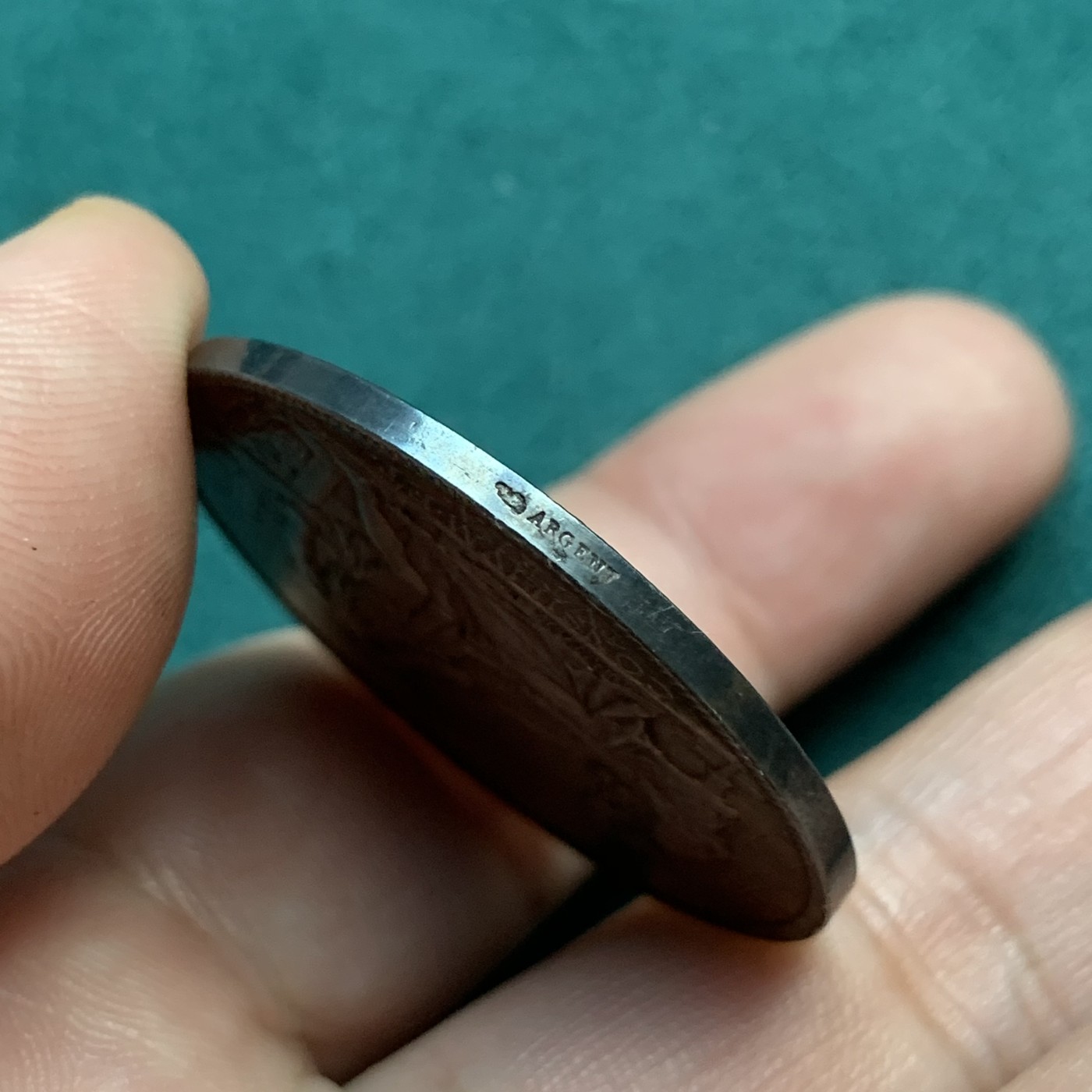 《竞宝斋》八角代币+章牌专场！第182场-周日，周一，周二 3场 (全场包邮) 法国里昂商会银质jeton，22.77g，37mm，丰饶角边铭，金黄油彩，细节丰富漂亮