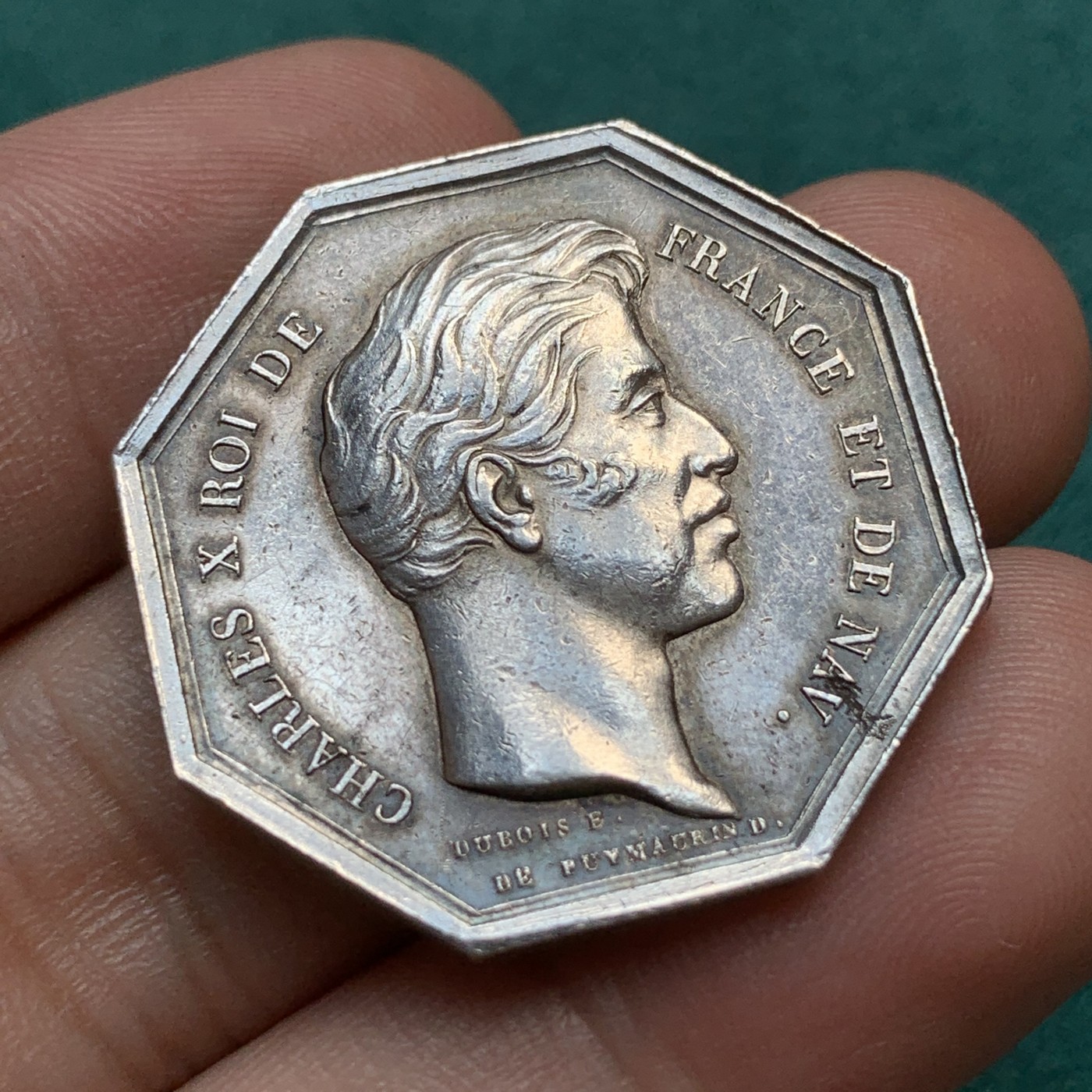 《竞宝斋》八角代币+章牌专场！第182场-周日，周一，周二 3场 (全场包邮) 法国八角银质代币，查理十世皇家医学院，13.37g，30.5mm，早期无边铭