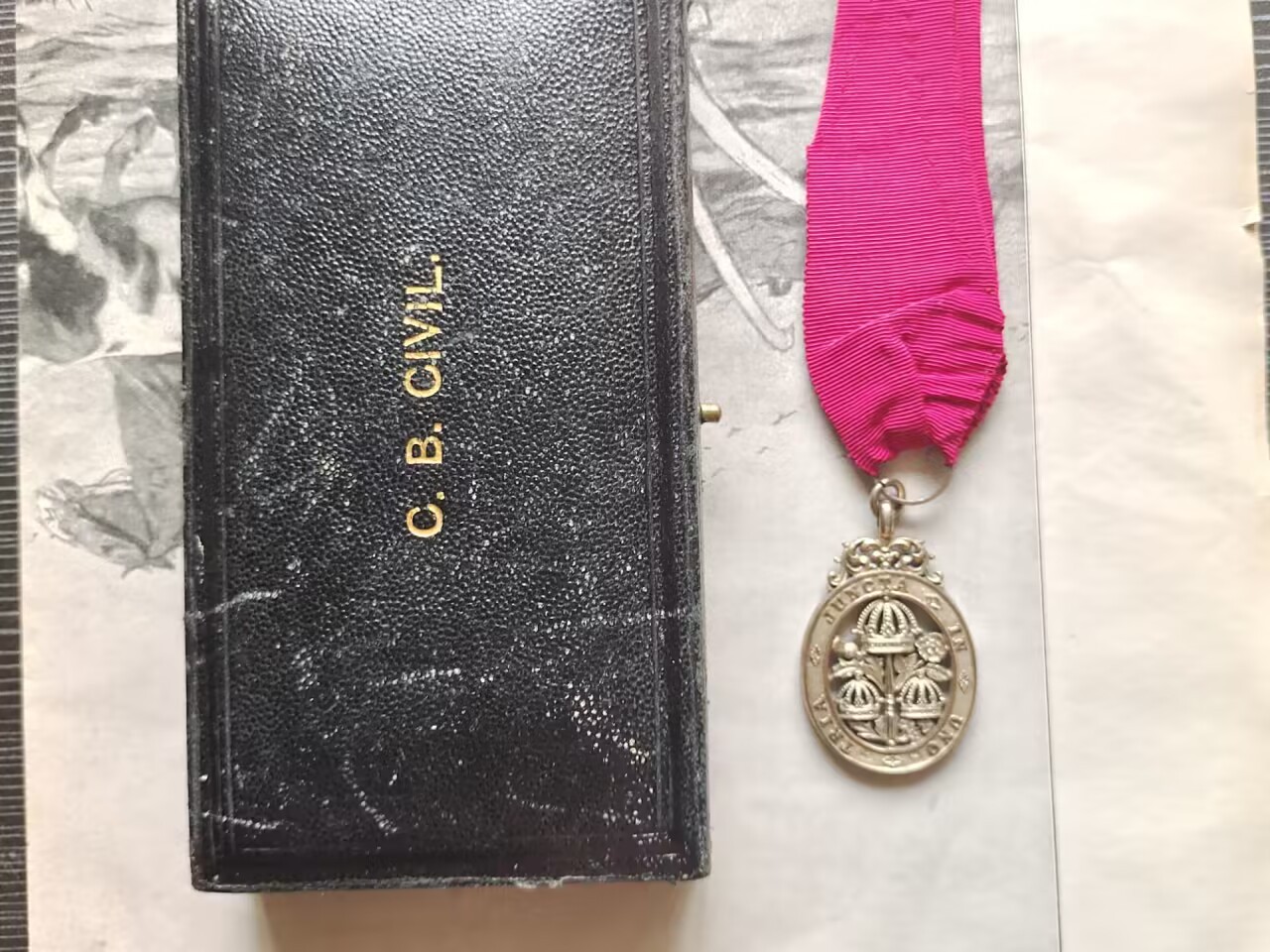 老威廉第三次麦稀奇拍卖 英国民事巴斯勋章带盒，乔治五世时期