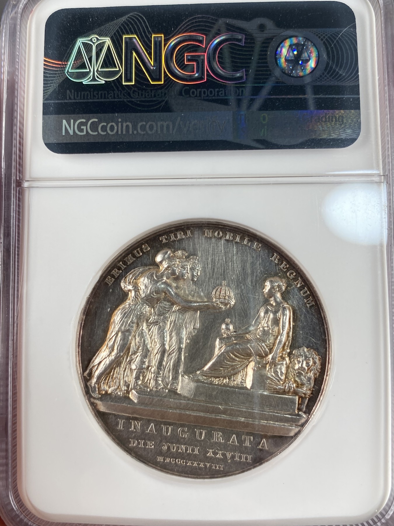 万国钱币拍卖第012期（视频直播专场） NGC UNCD 1838年英国维多利亚女皇加冕纪念高浮雕银章 名誉品种 逐年高涨难寻