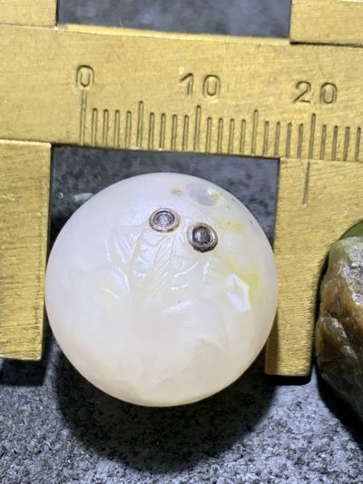 精美亚光冰飘高润度战国红玛瑙手工俏色巧雕金鱼2.0圆珠一个！ 精美亚光冰飘高润度战国红玛瑙手工俏色巧雕金鱼2.0圆珠一个！